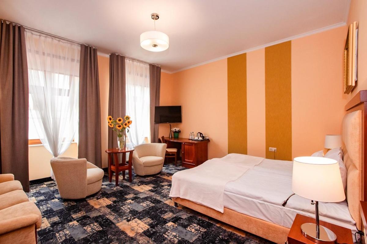 Superior Double Room with Sofa - Photo 3