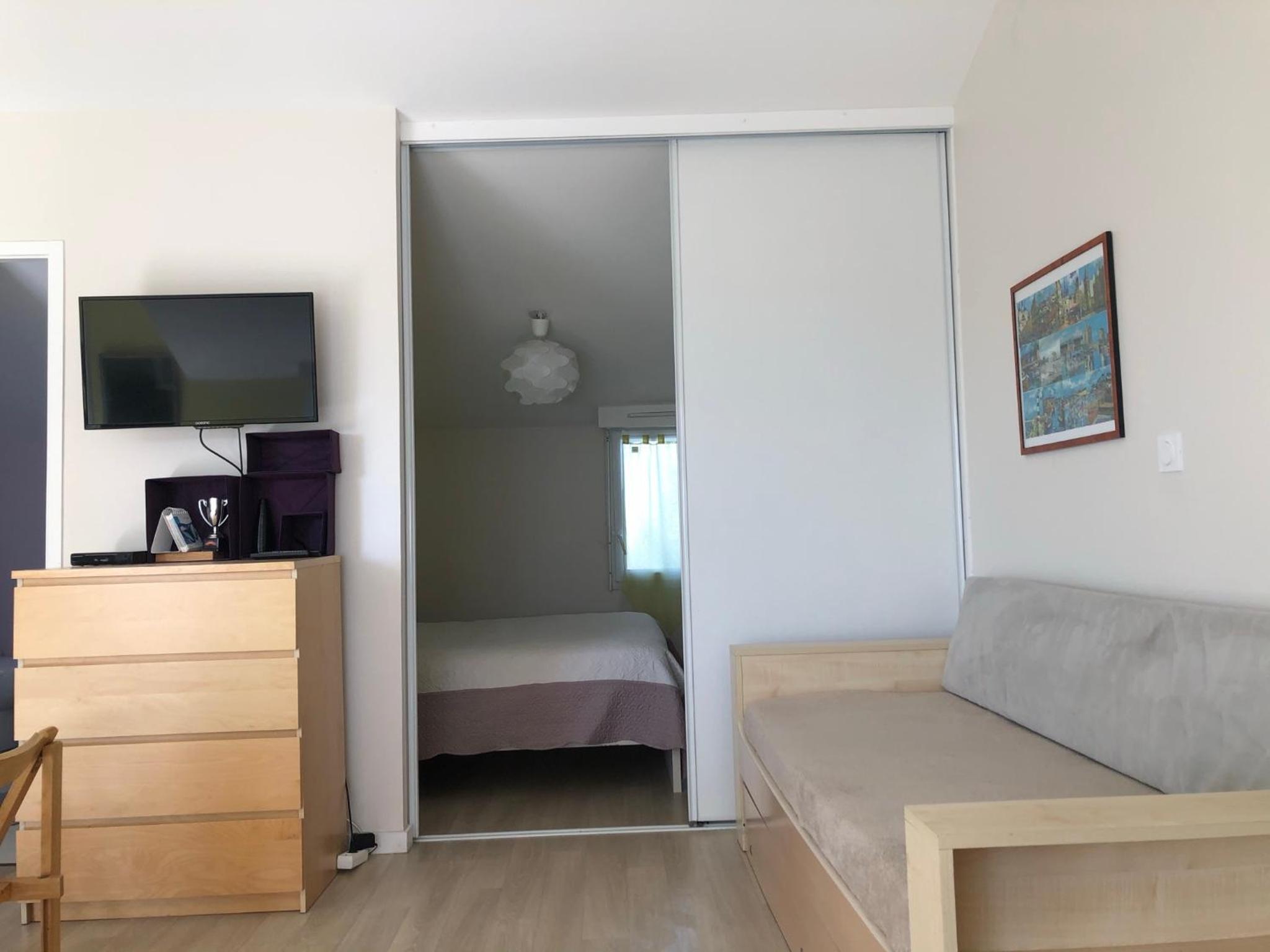 One-Bedroom Apartment - Photo 8