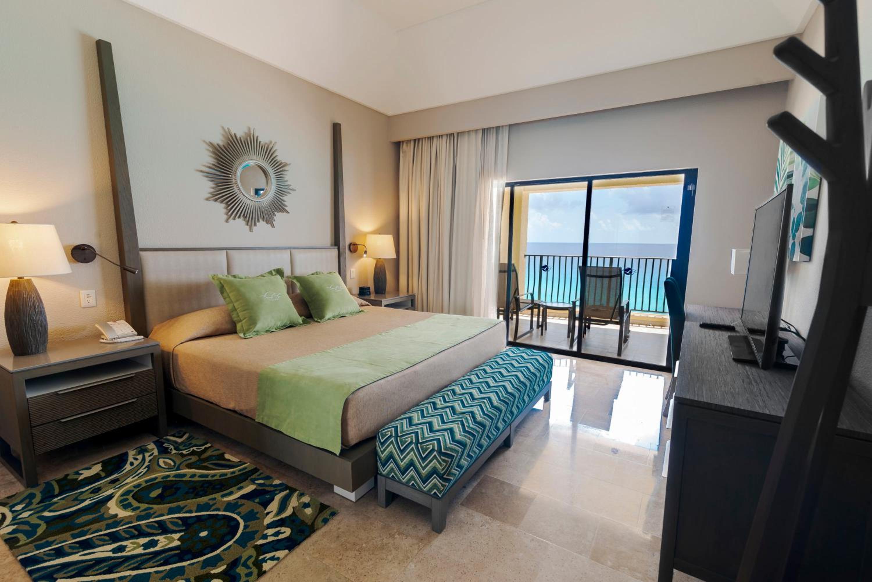 Deluxe One Bedroom Suite Beachfront - Photo 8