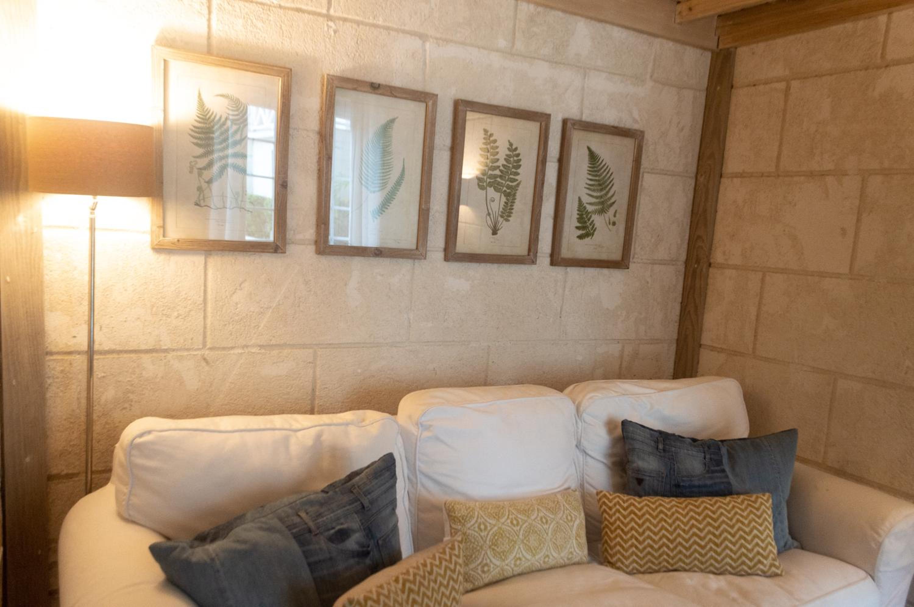 The Carriage House photo 2