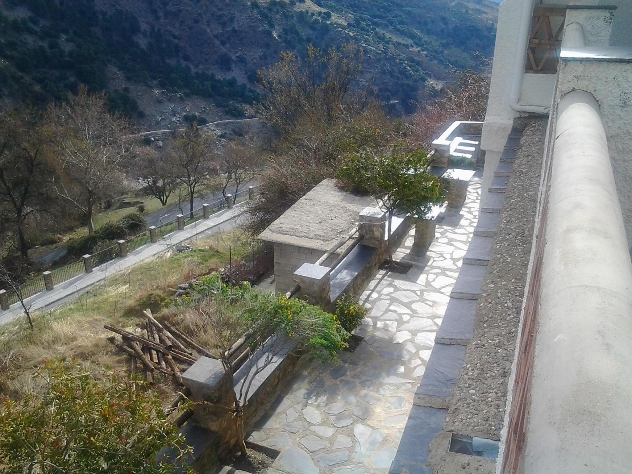Apartment With Mountain View photo 3