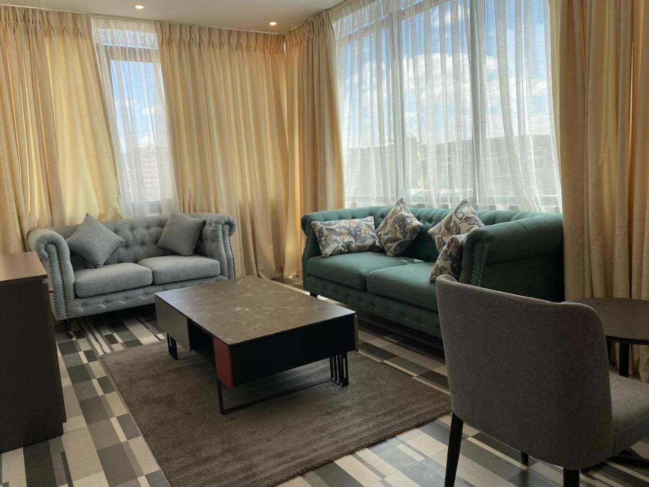 Apartment photo 2