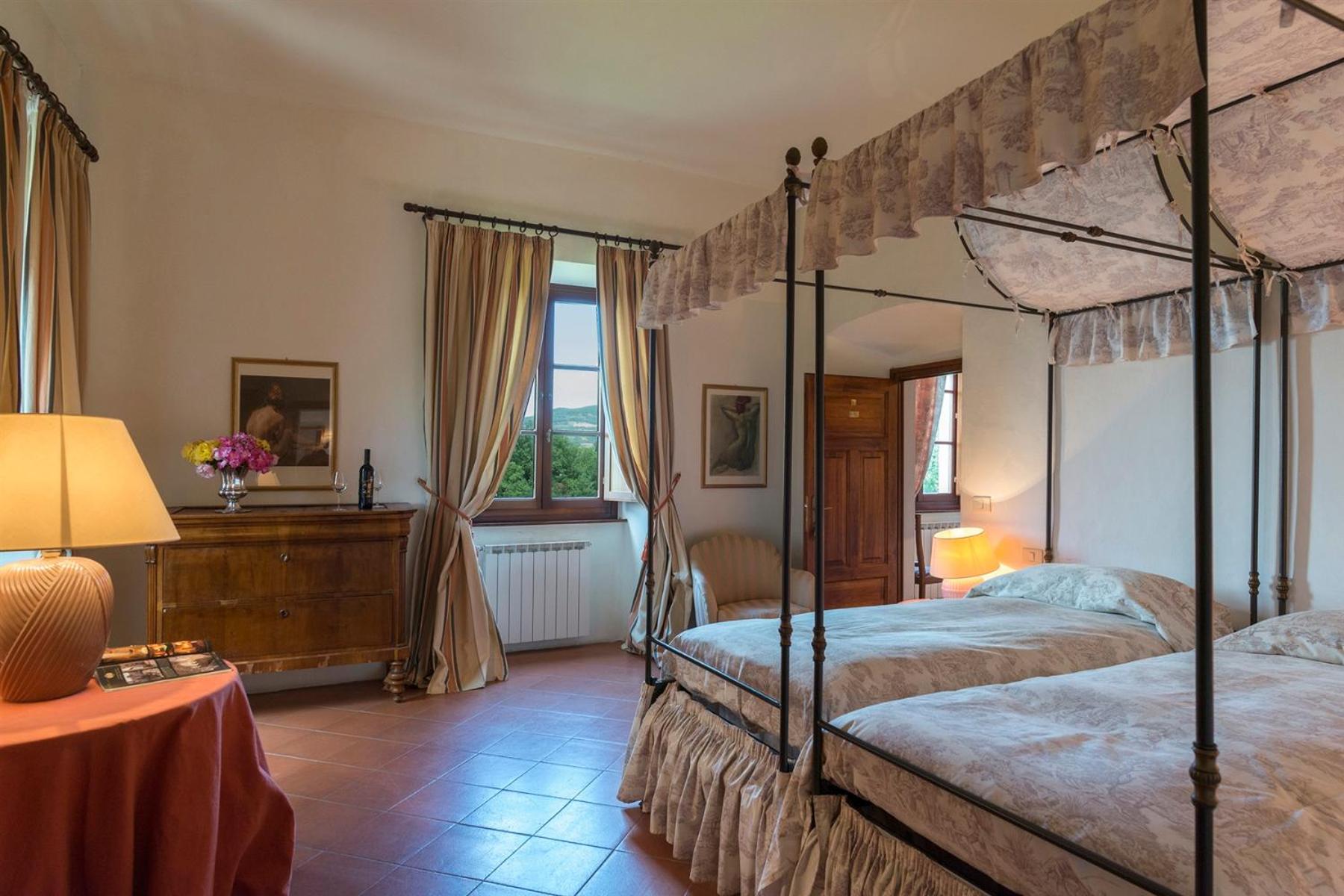 Thirteen-Bedroom Villa photo 1