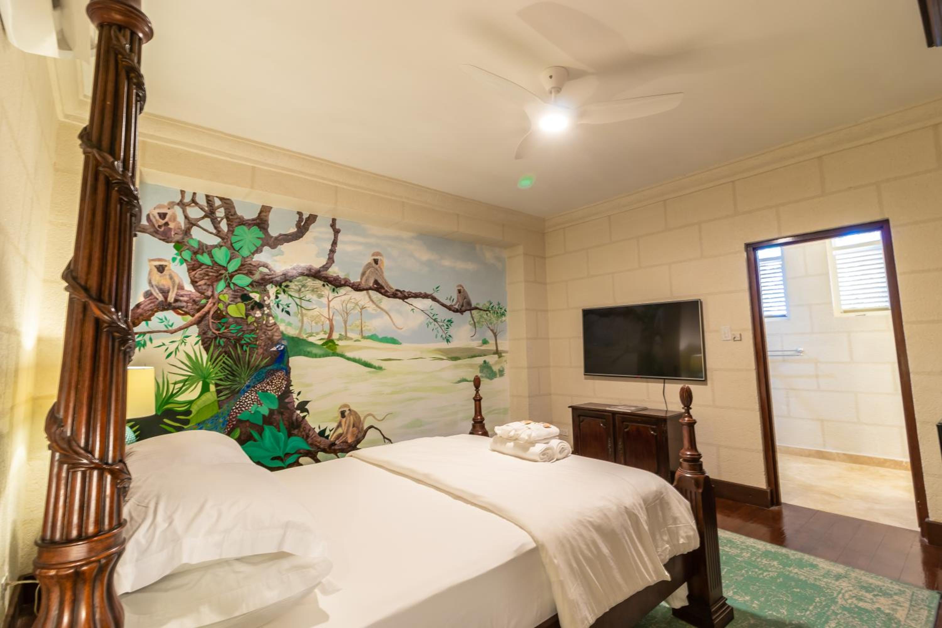 Mahogany Room photo 3