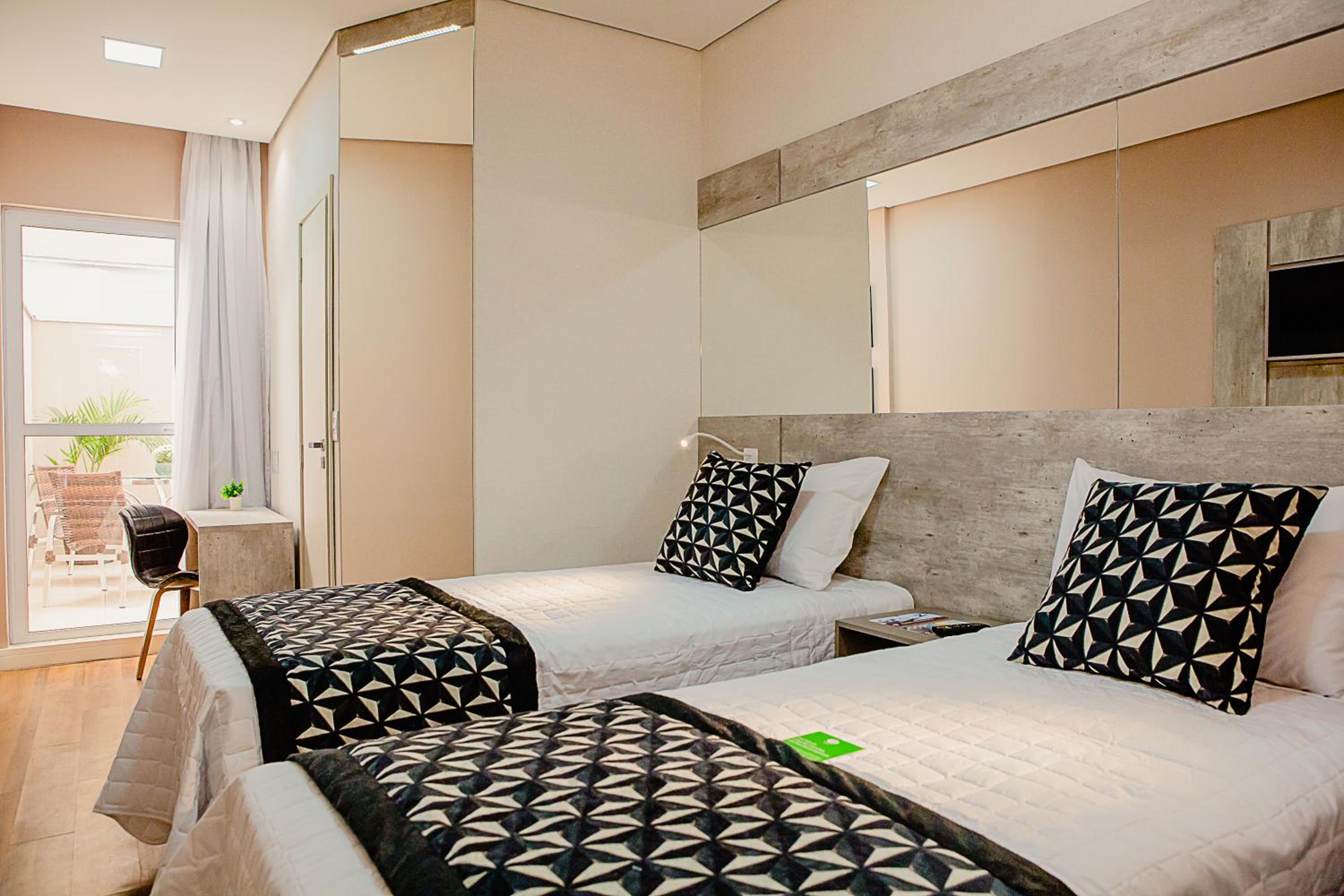 Double or Twin Room with Balcony photo 2