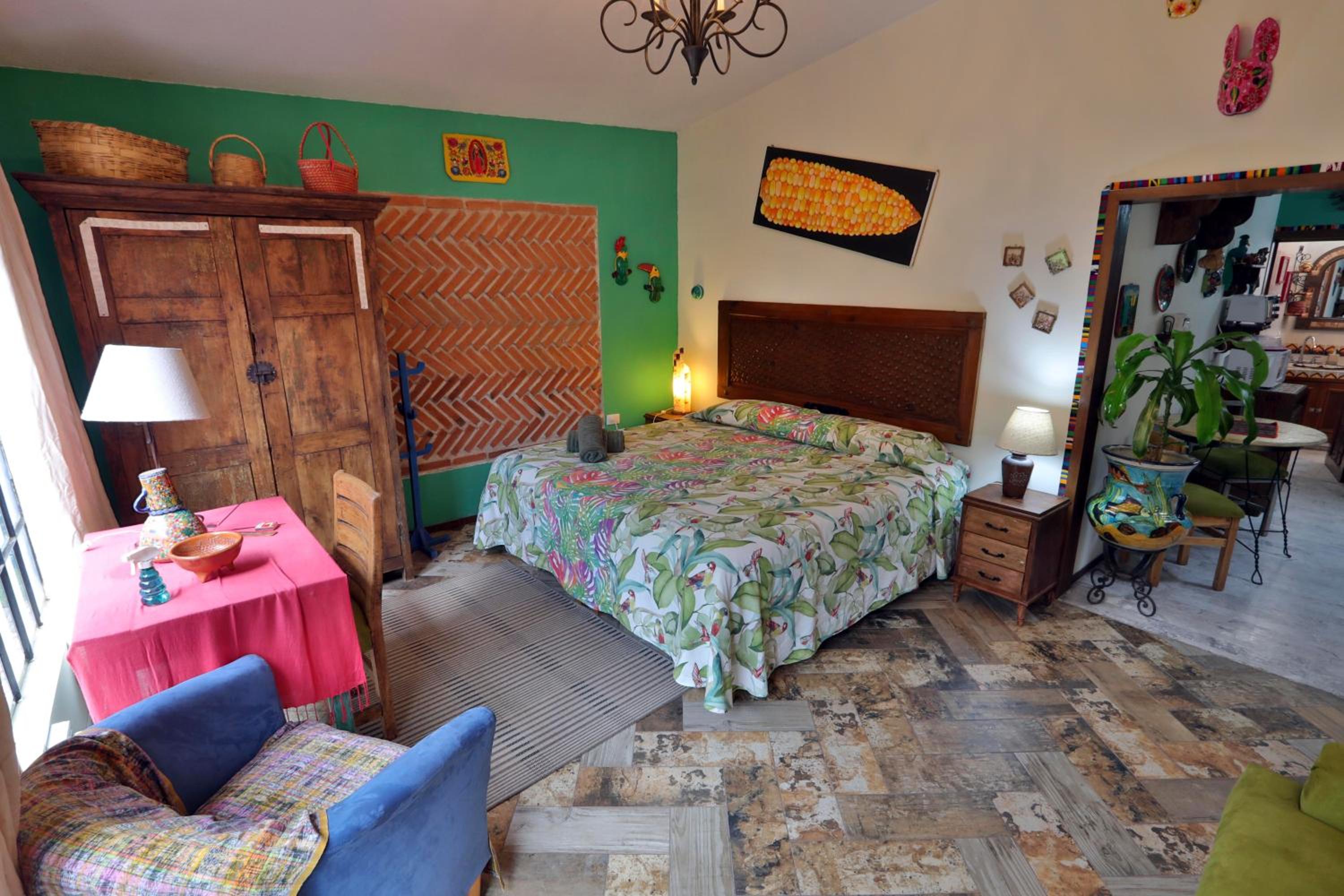 Apartment with Terrace - Photo 1