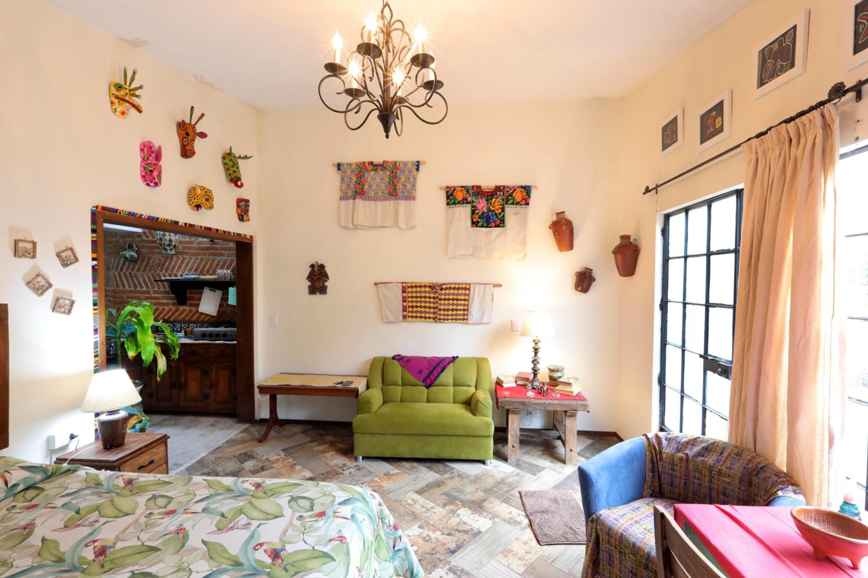 Apartment with Terrace - Photo 13