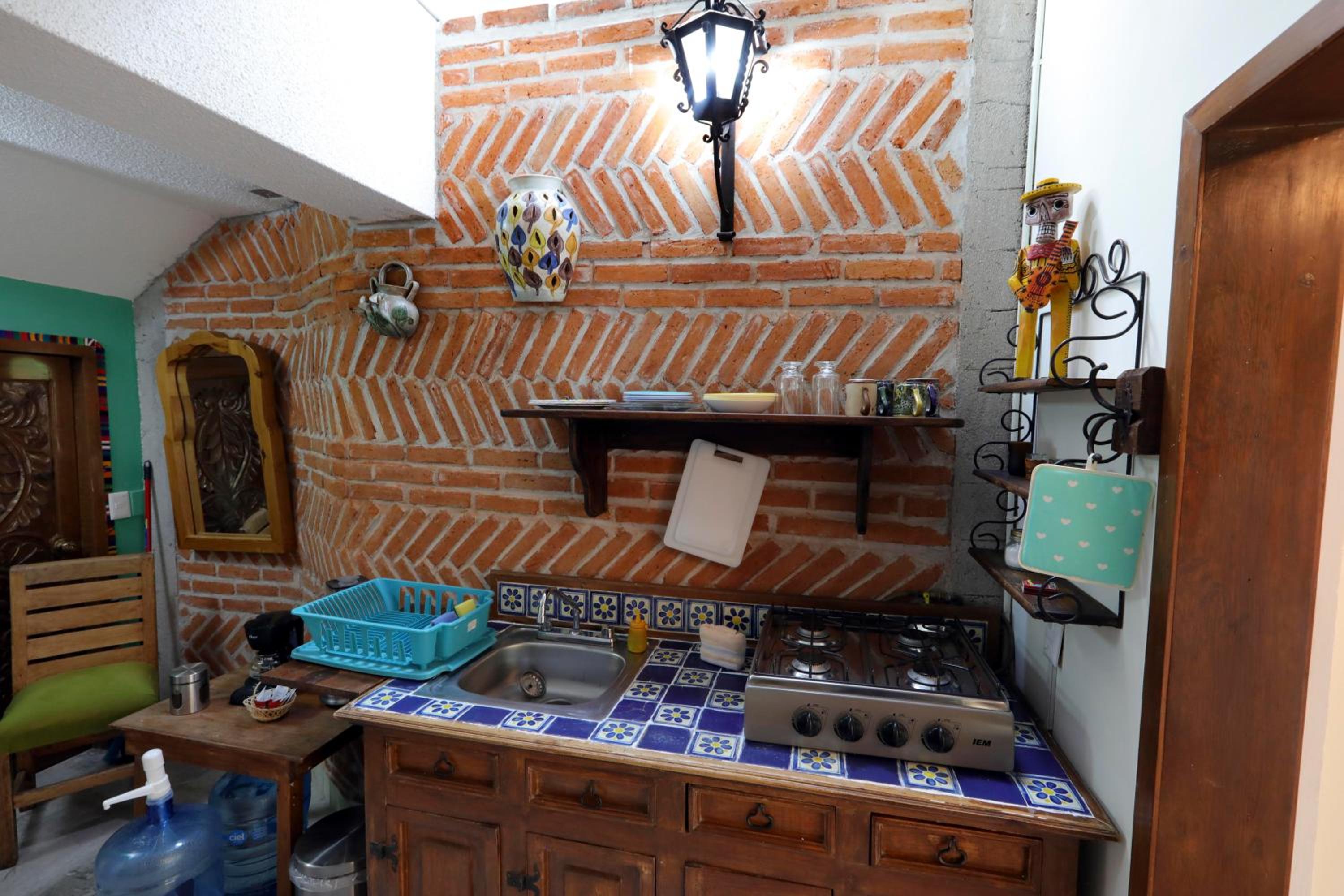 Apartment with Terrace - Photo 9