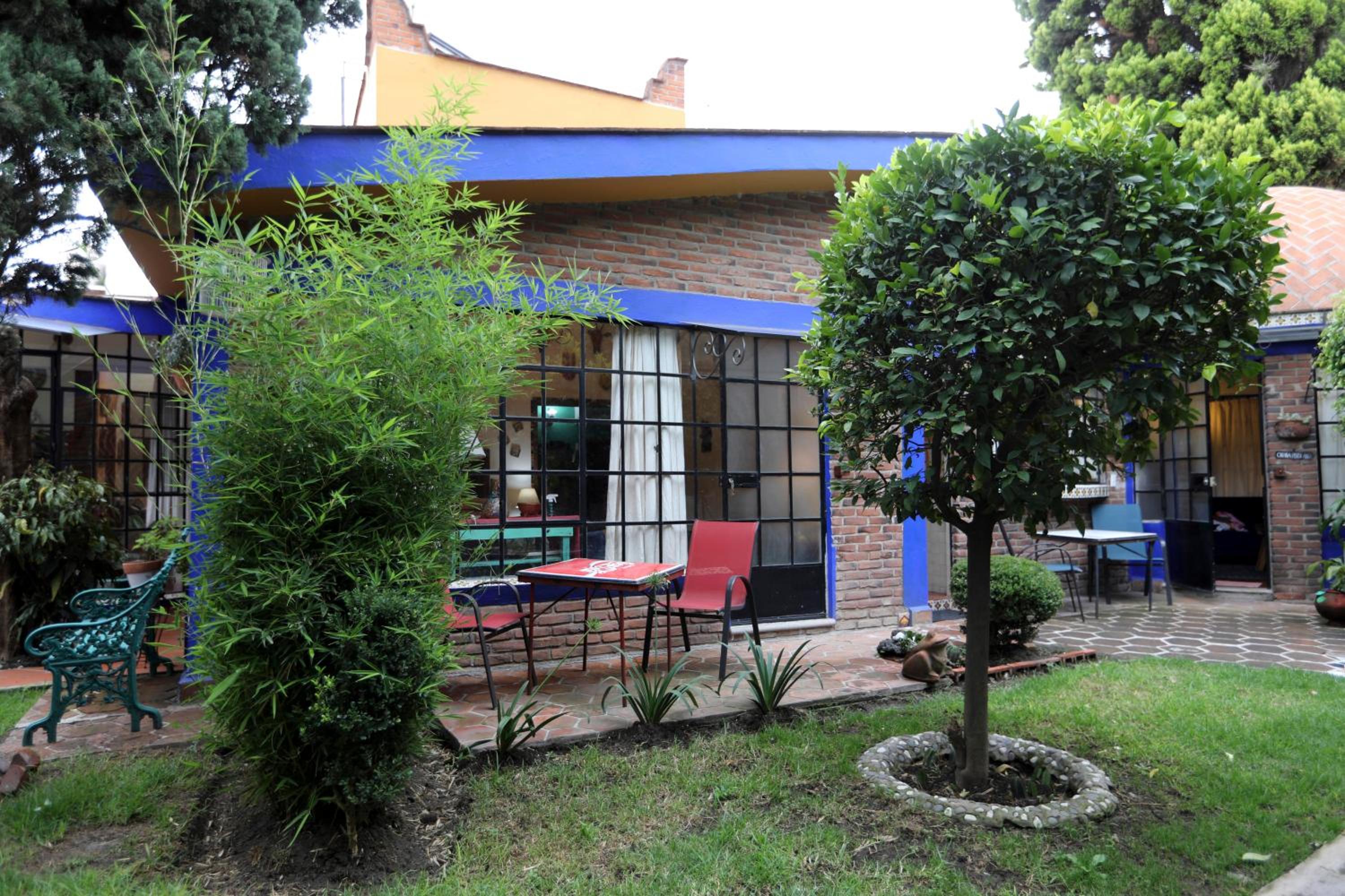 Apartment with Terrace - Photo 15