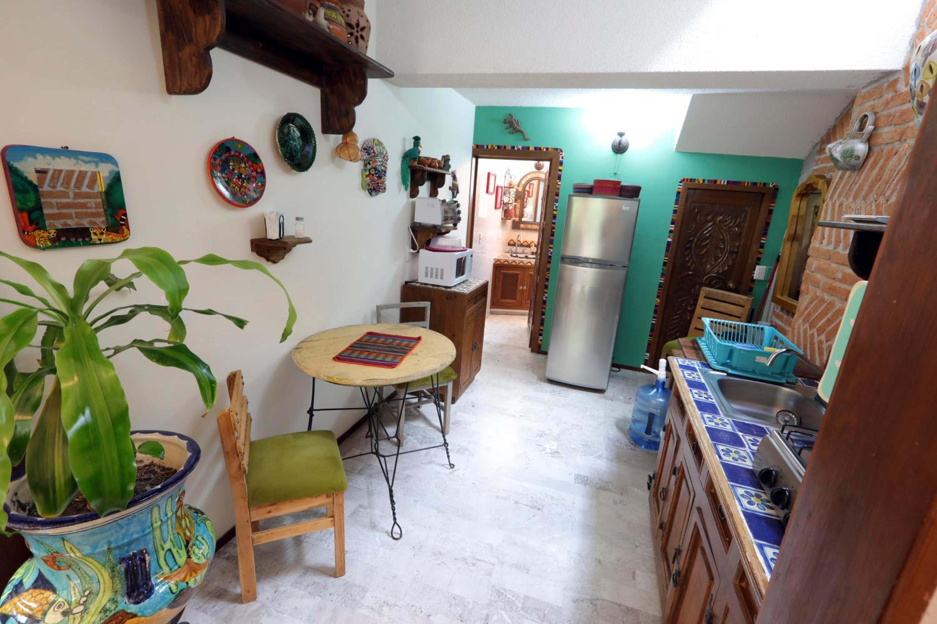 Apartment with Terrace - Photo 6