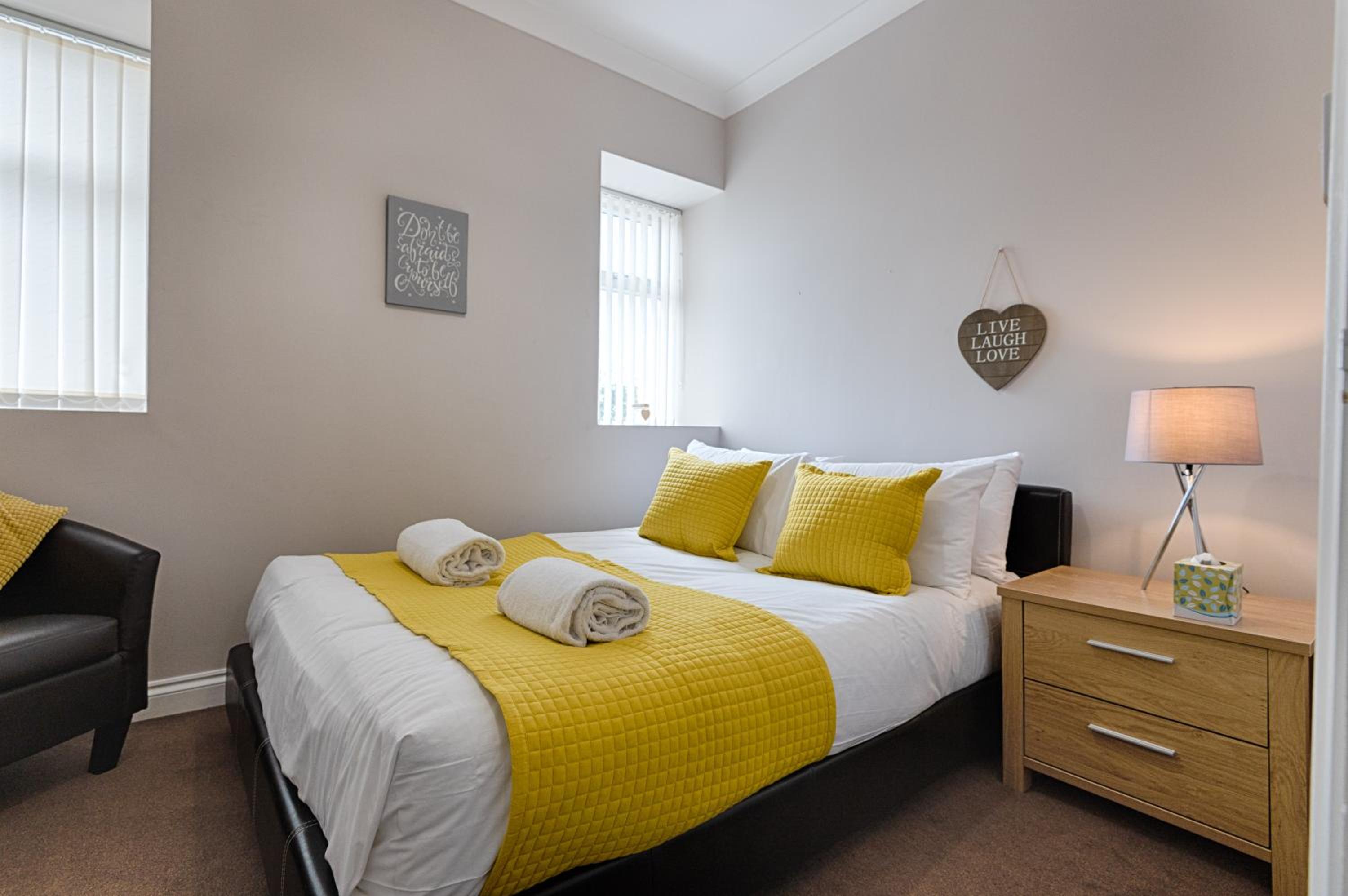 One-Bedroom Apartment