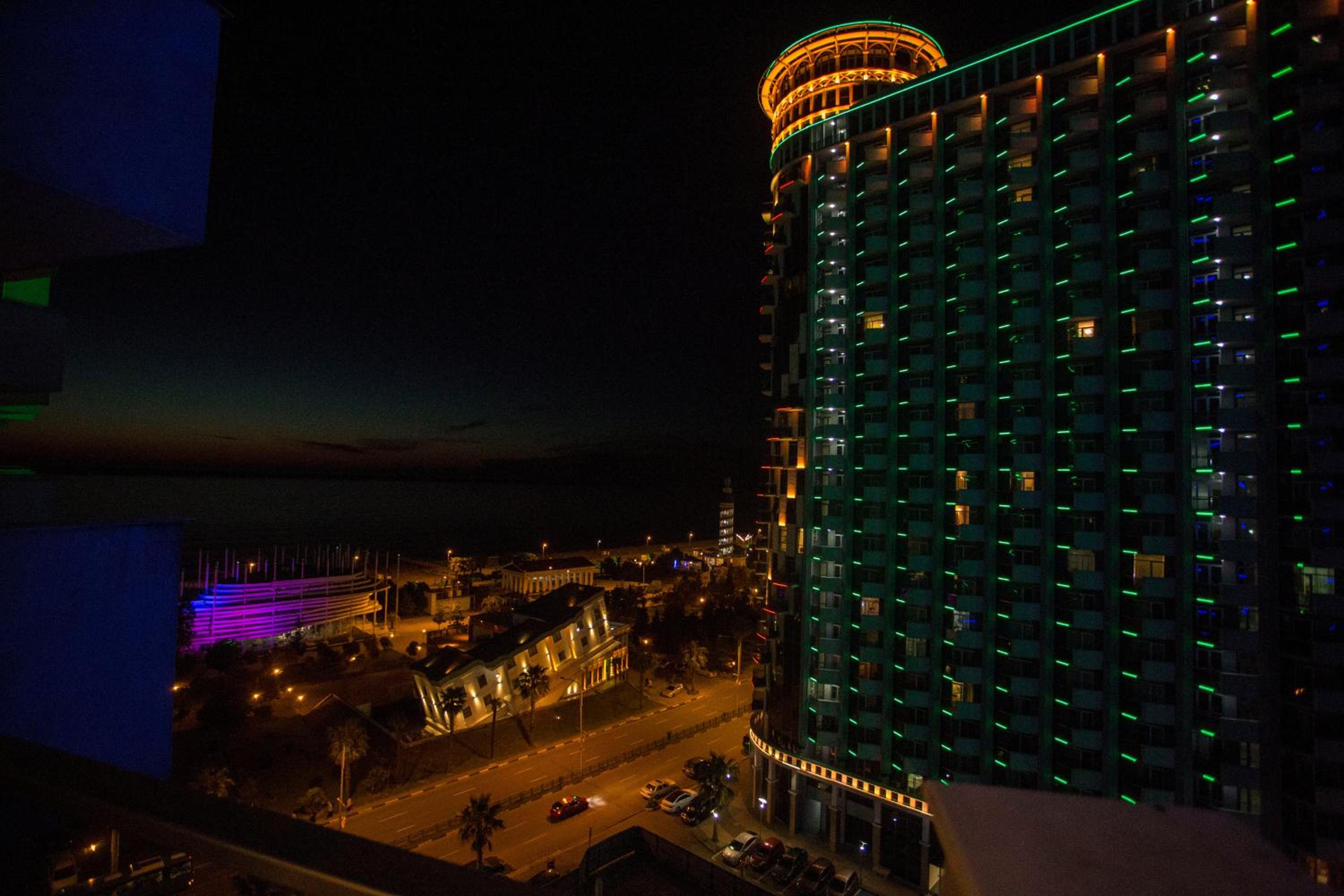 Superior Suite with Sea View - Photo 11