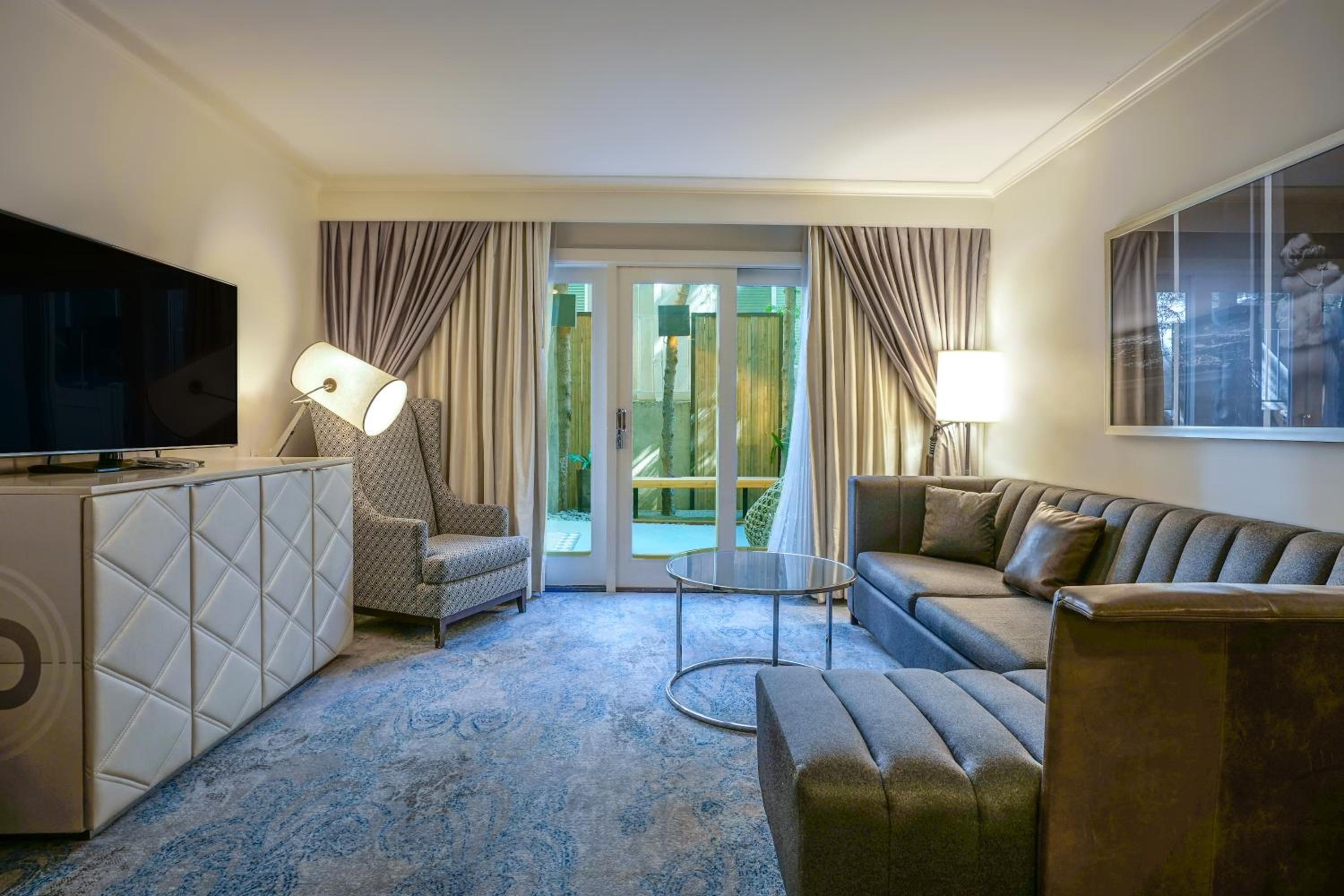 Superior One-Bedroom Suite