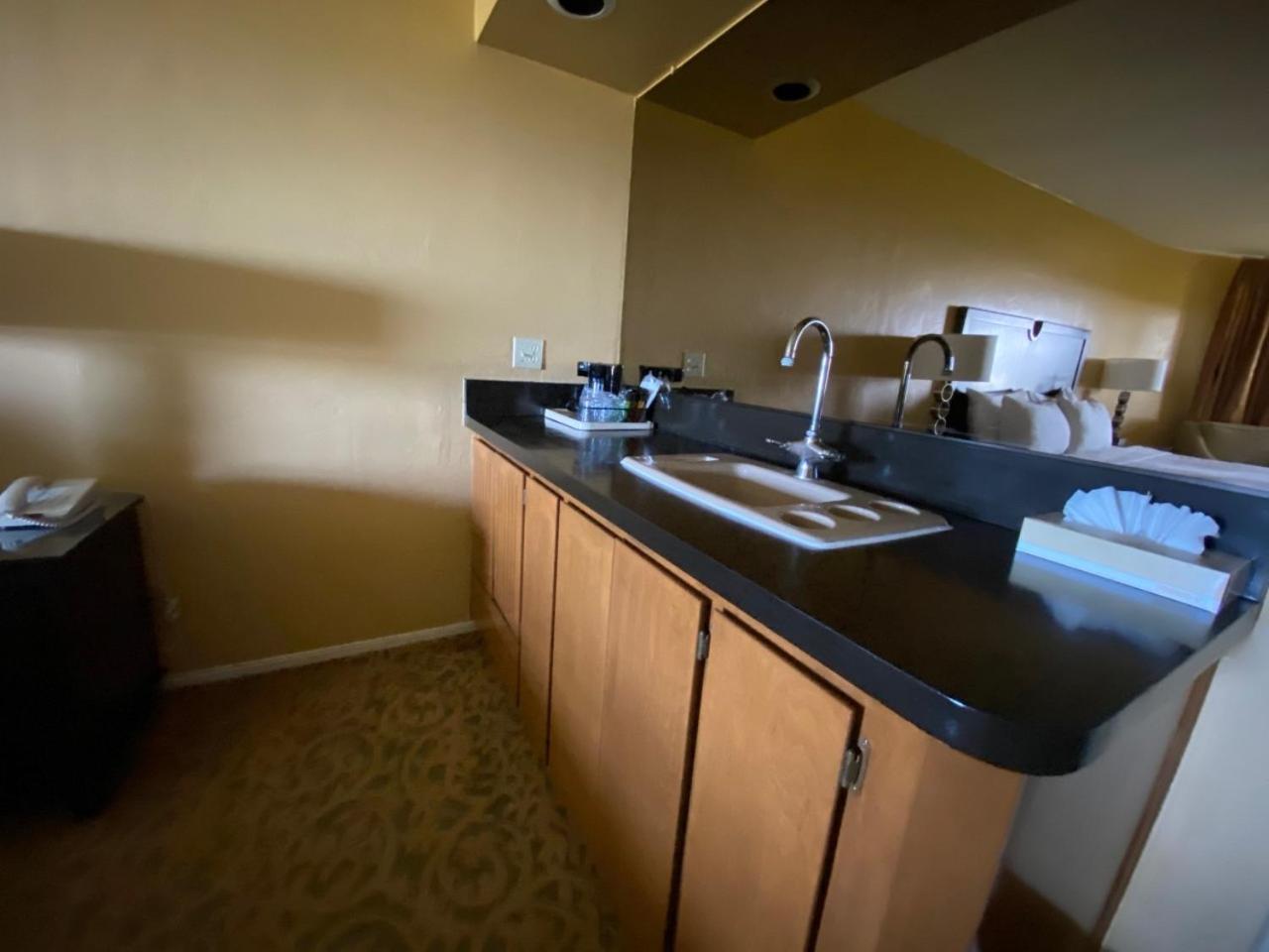 Junior Suite - Oceanside - Photo 8