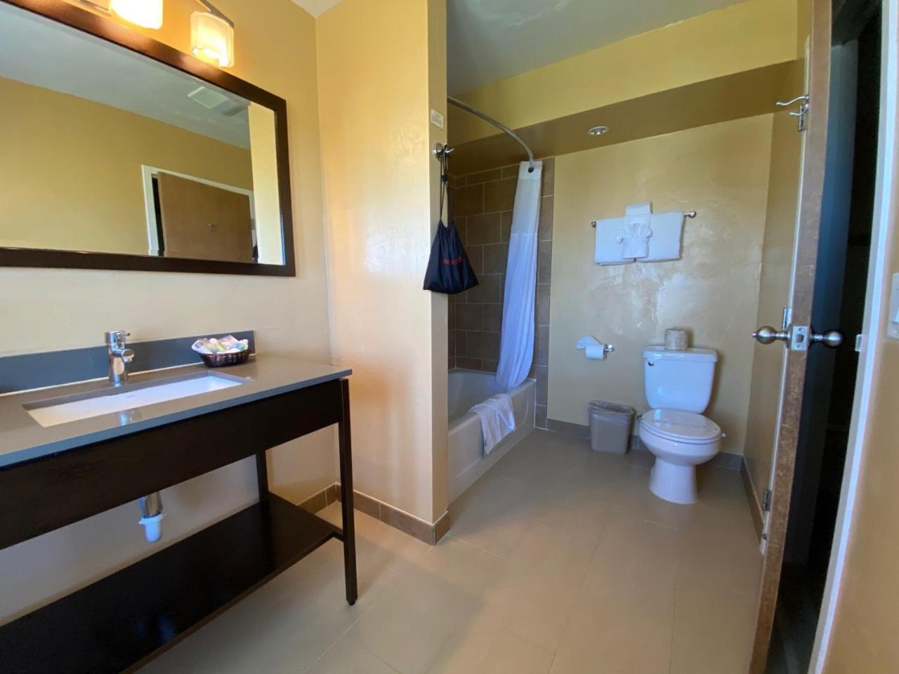 Junior Suite - Oceanside - Photo 9