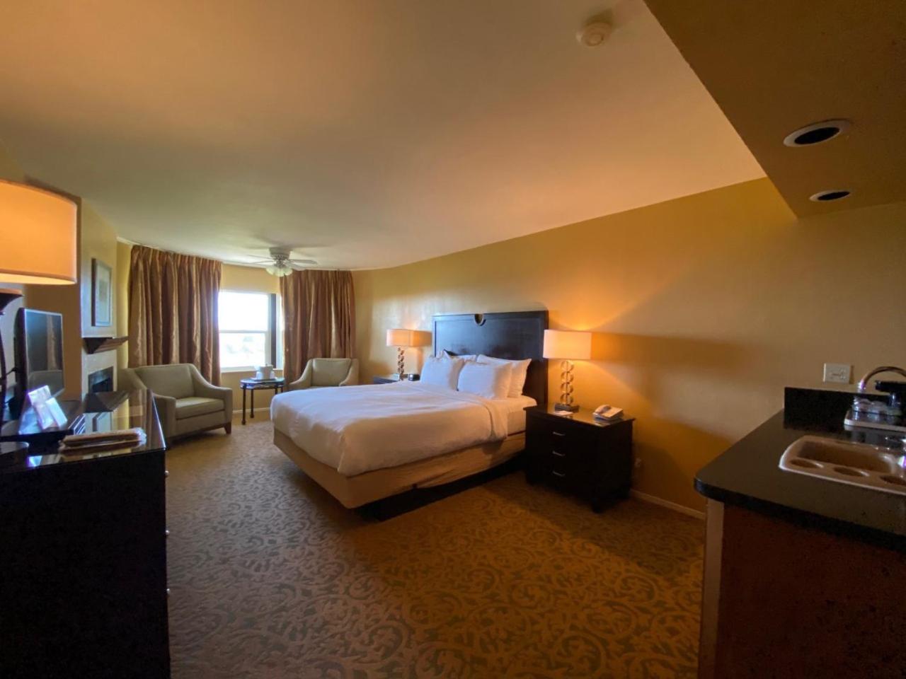 Junior Suite - Oceanside - Photo 2