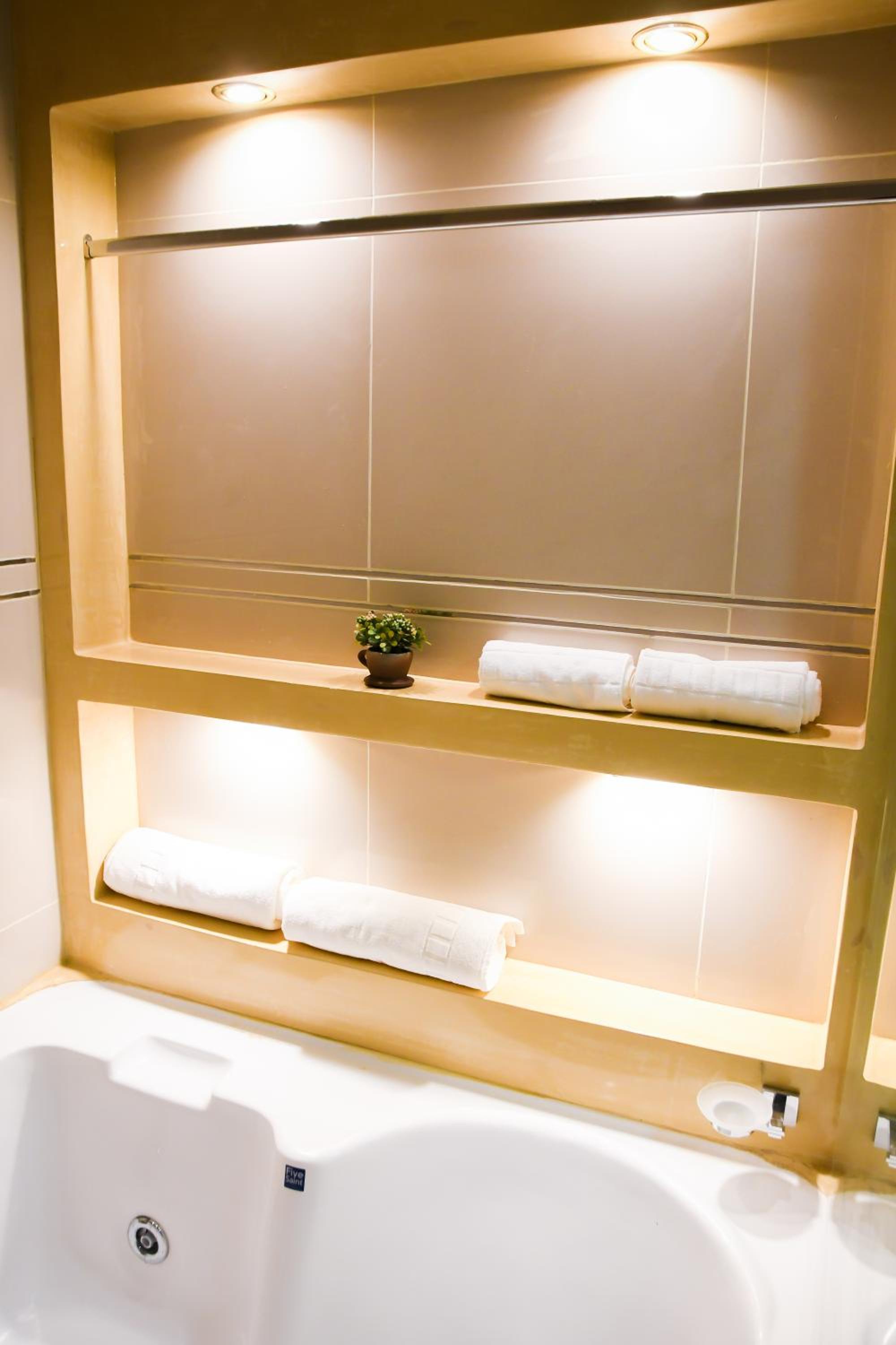 Superior Triple Room photo 2