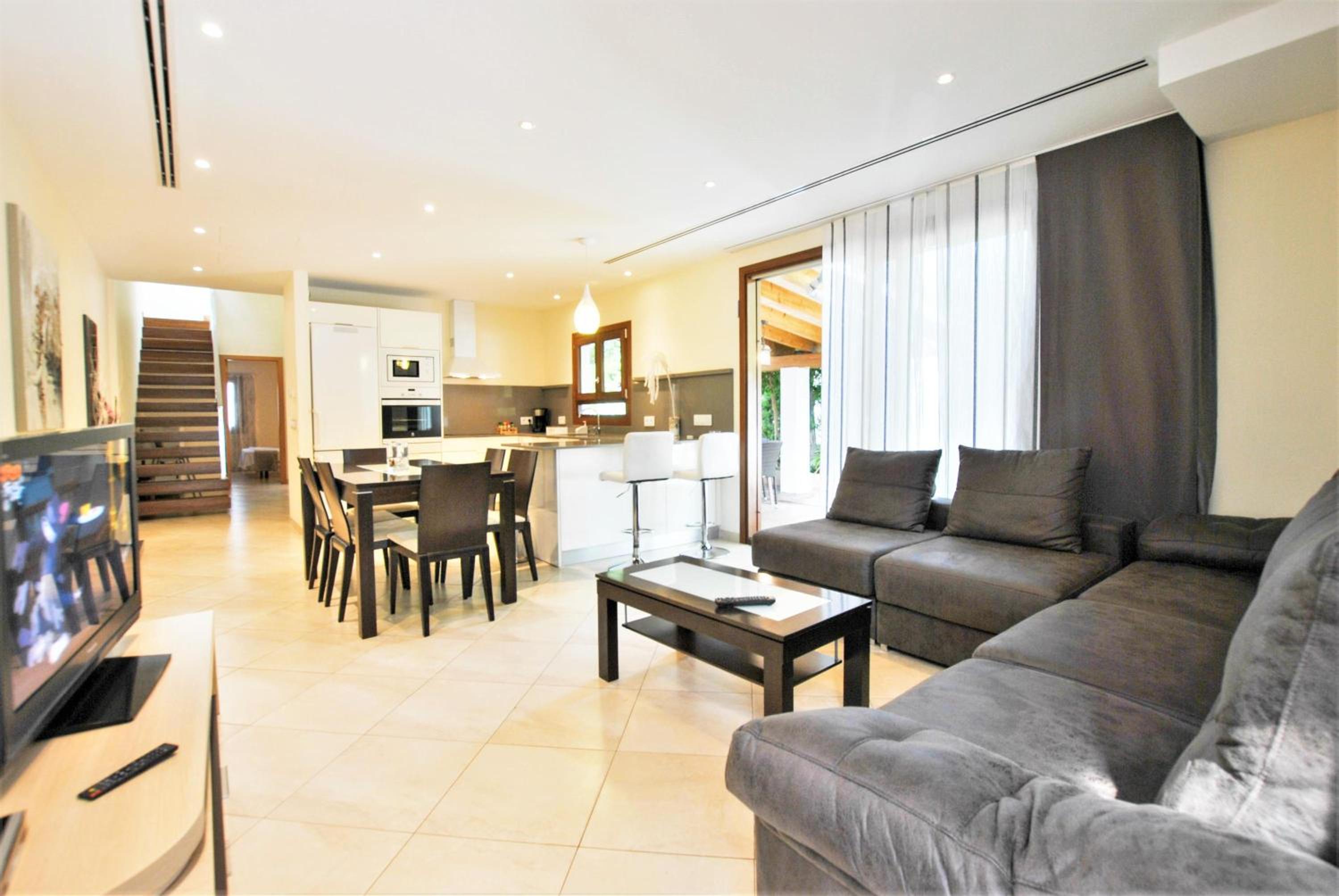 Casa de tres habitaciones