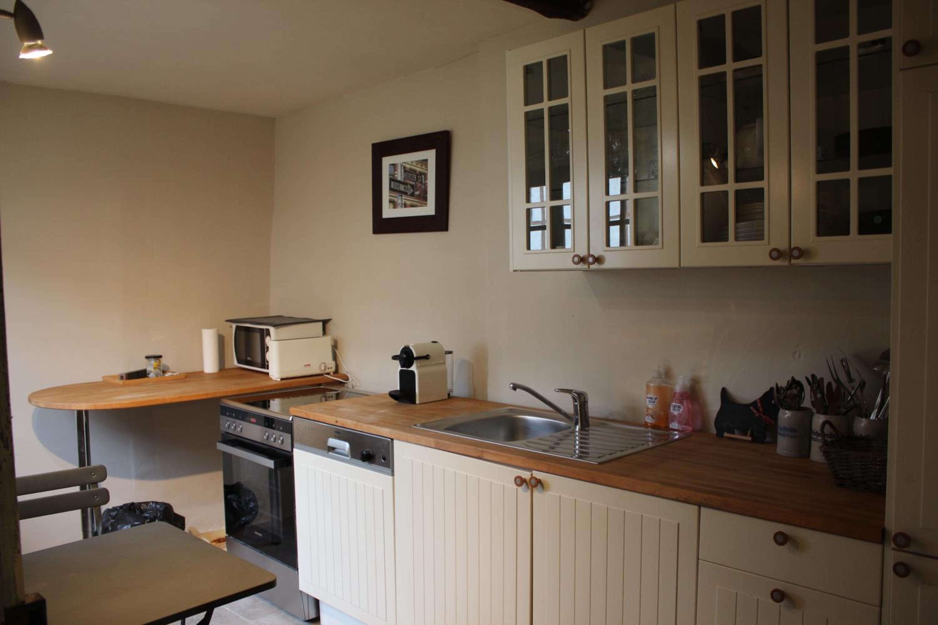 One-Bedroom House photo 2