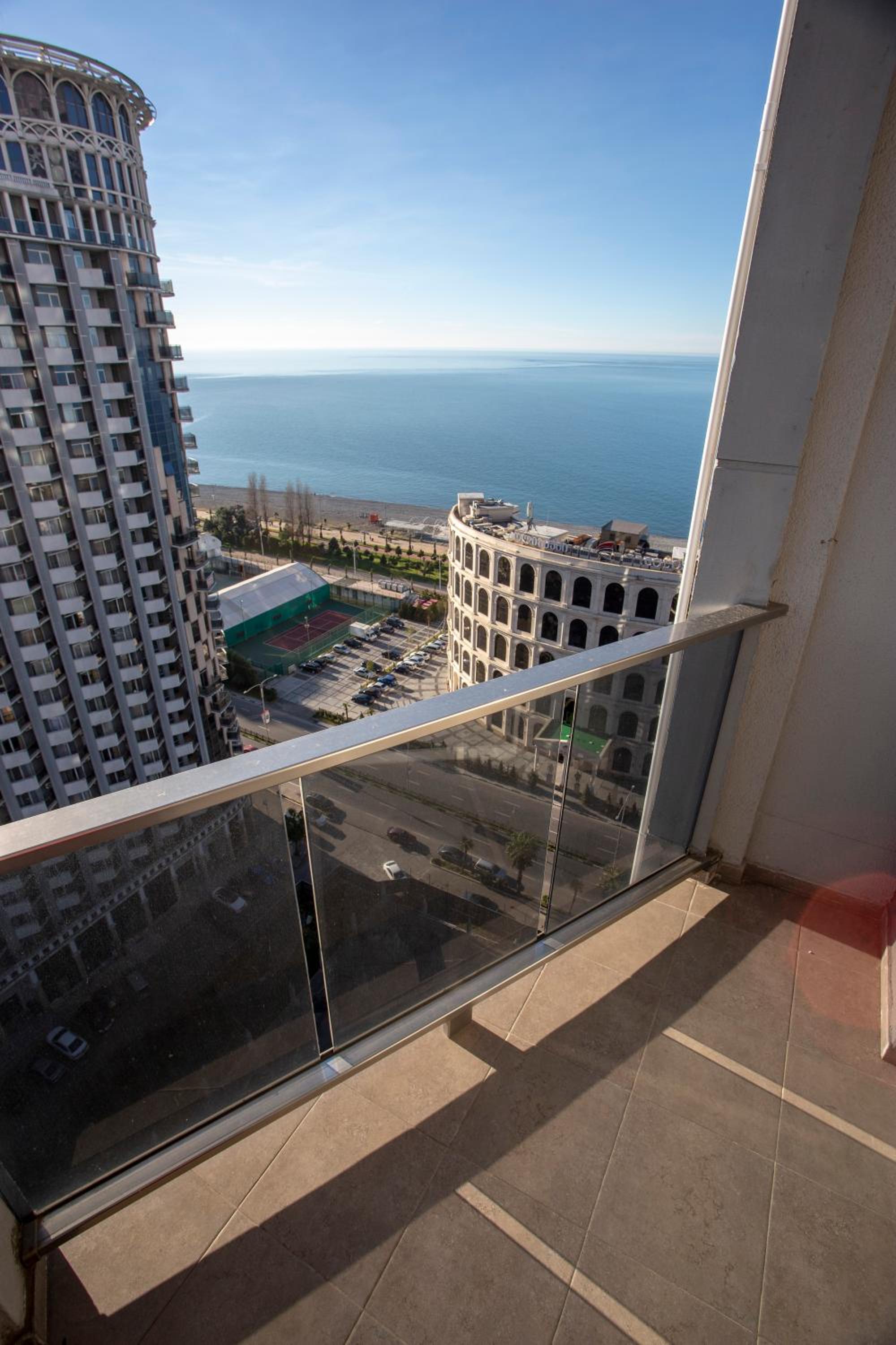 Suite with Sea View - Photo 12