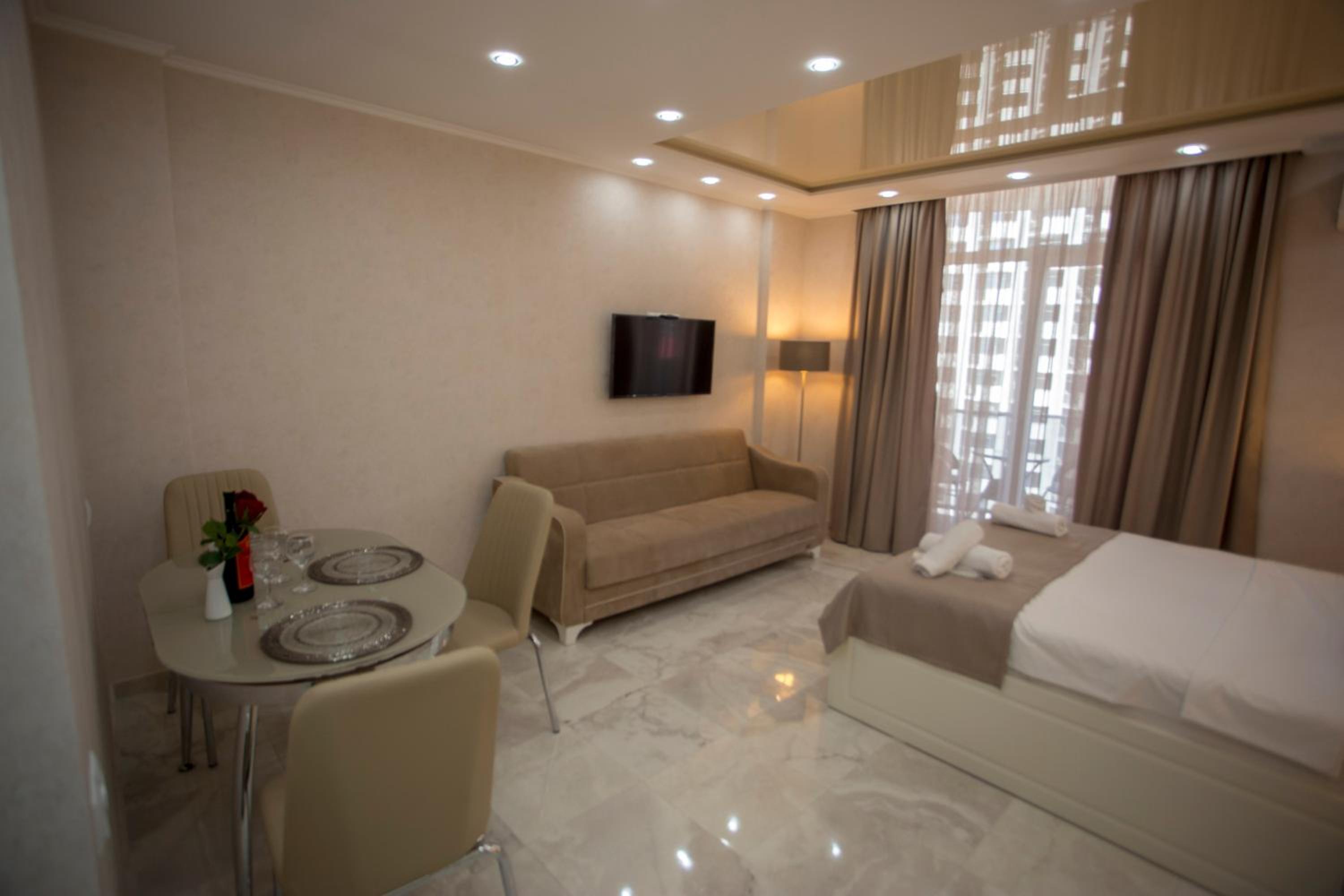 Superior Suite with Sea View - Photo 17