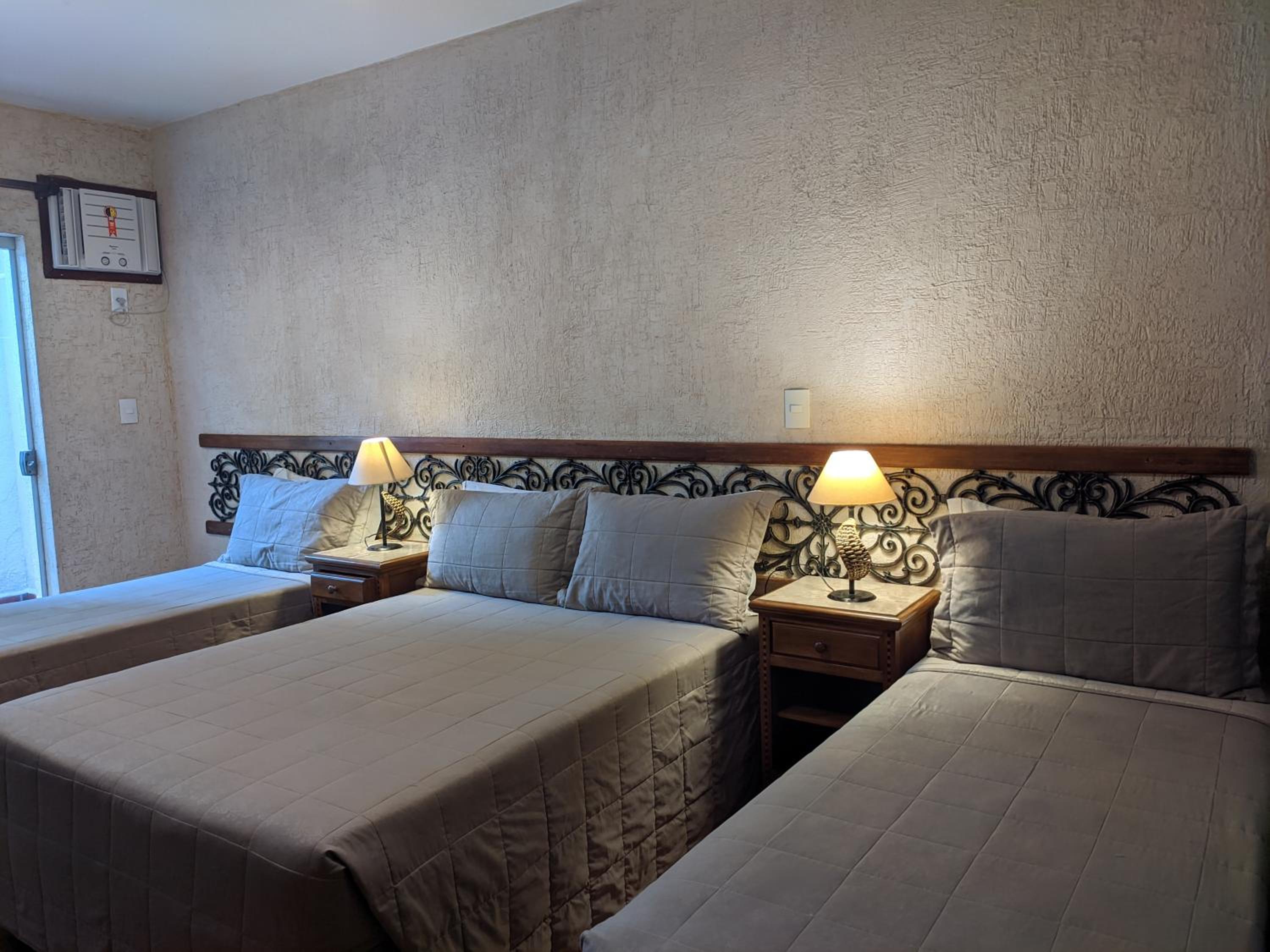 Standard Quadruple Room - Photo 2