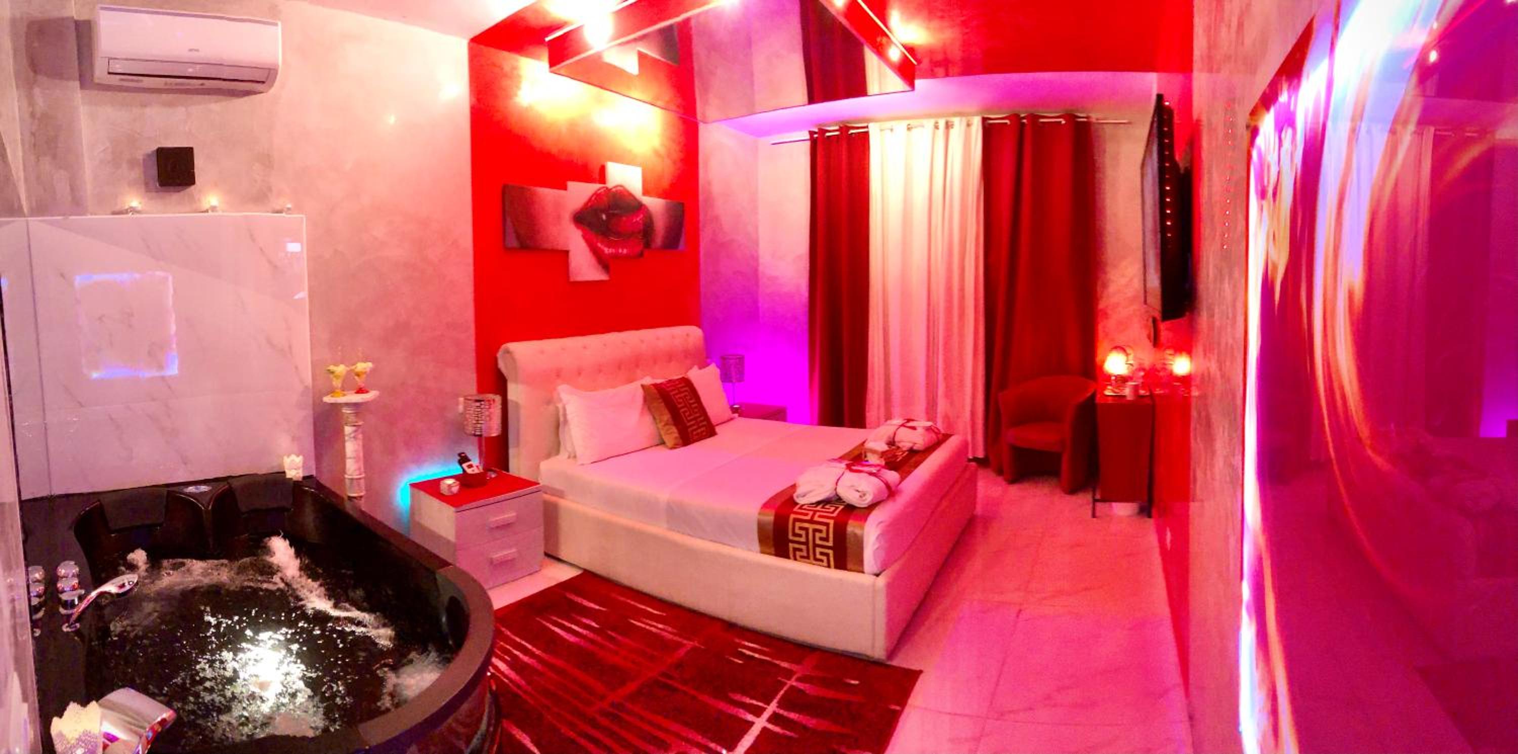 Suite with Spa Bath