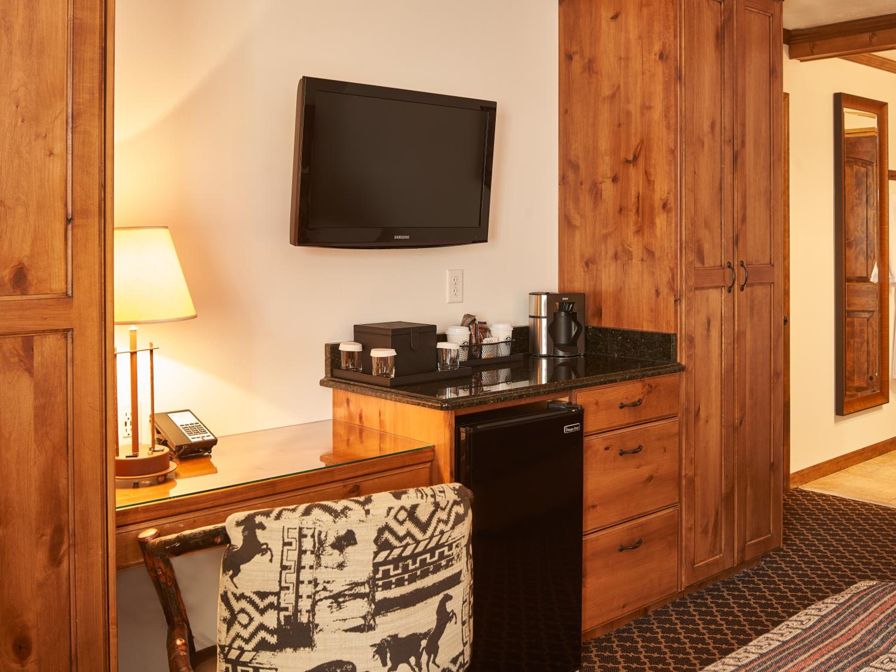 Superior queen room with 2 queen beds