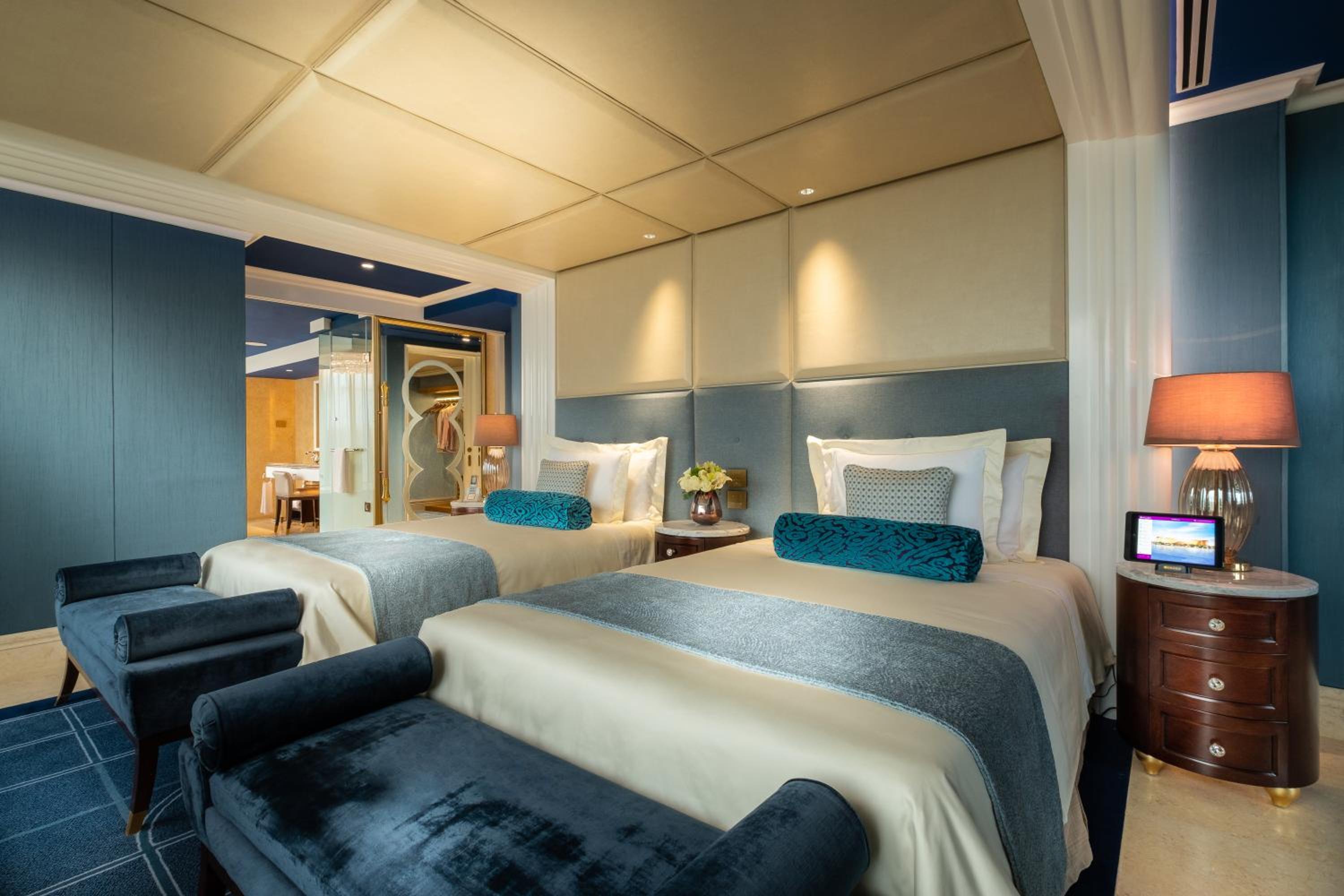 Manila Bay Suite with Executive Lounge Access - Photo 2