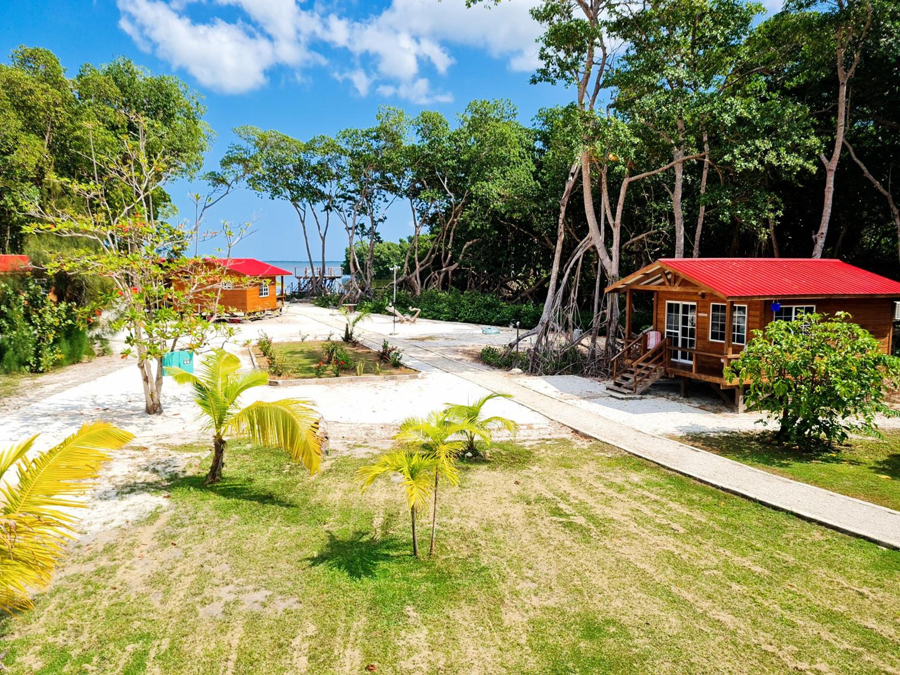 Honeymoon Seafront Riverfront Cabana