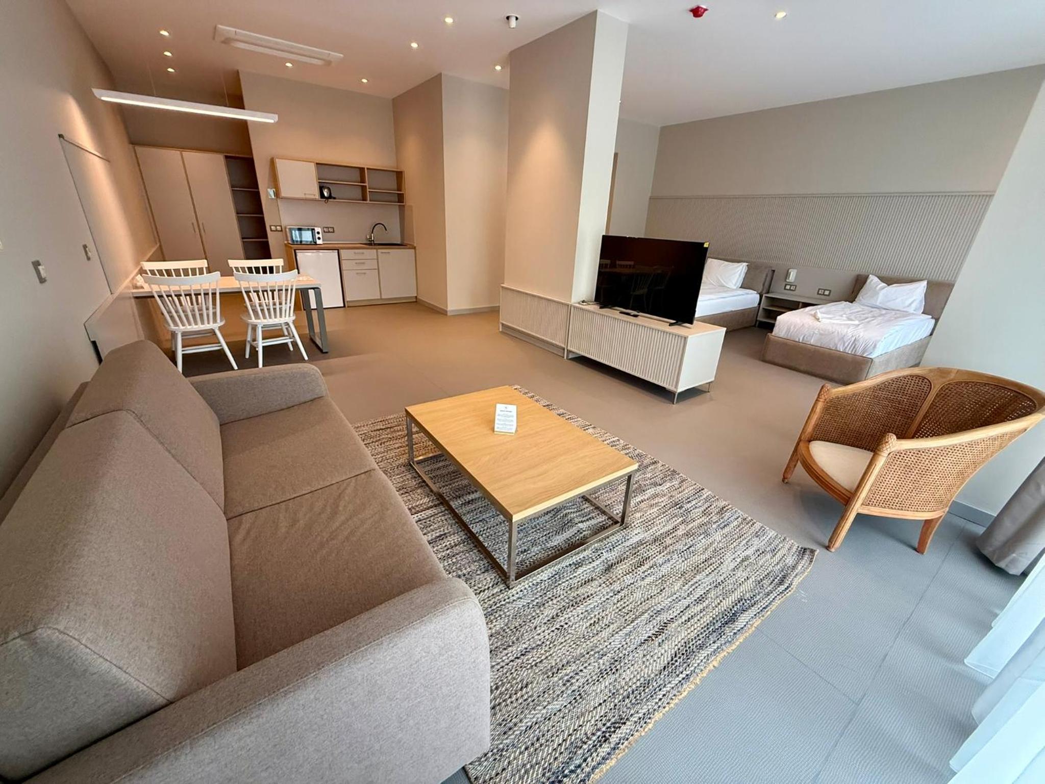 Deluxe Family Suite
