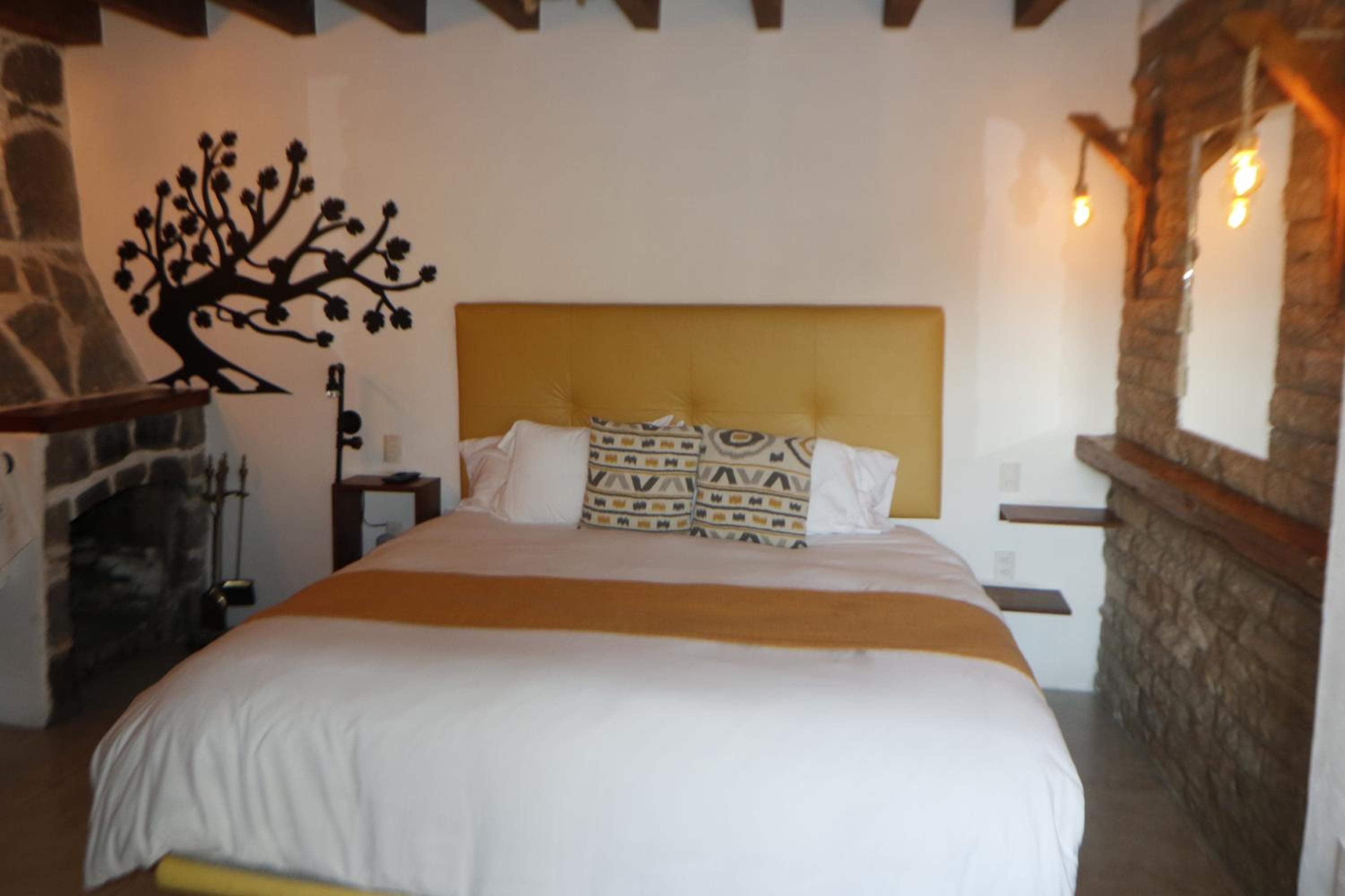 Double Room with Balcony and Sea View - Photo 4