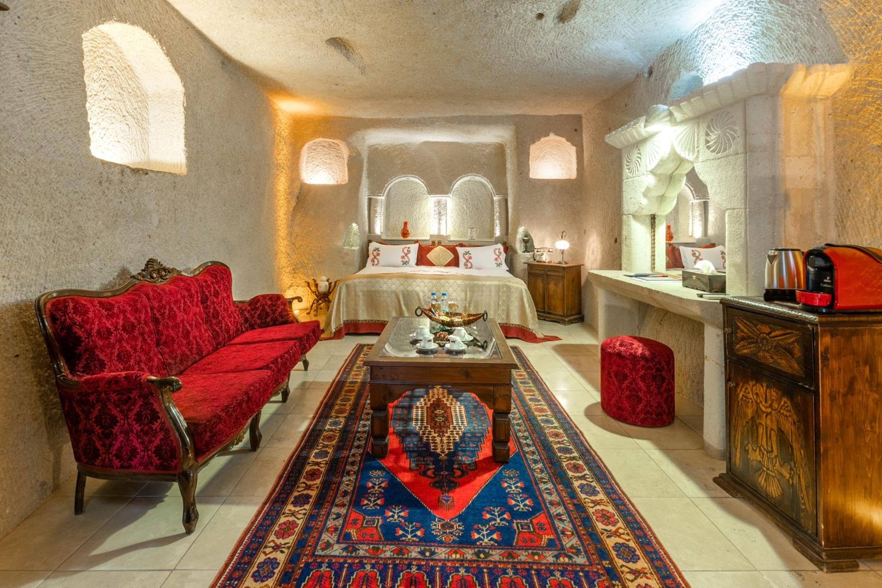 Cave Suite - Photo 59