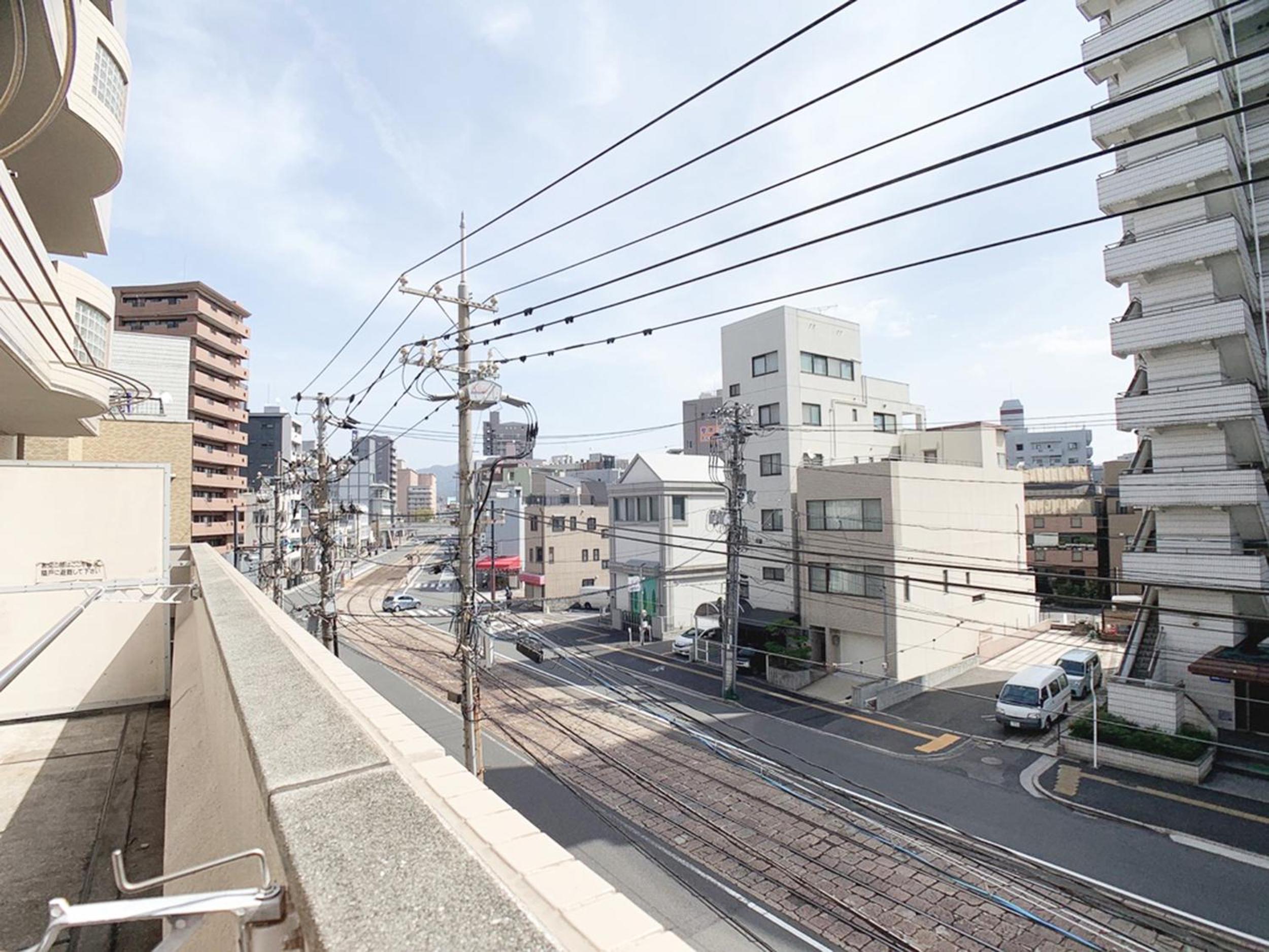 Apartment with Balcony - Photo 26