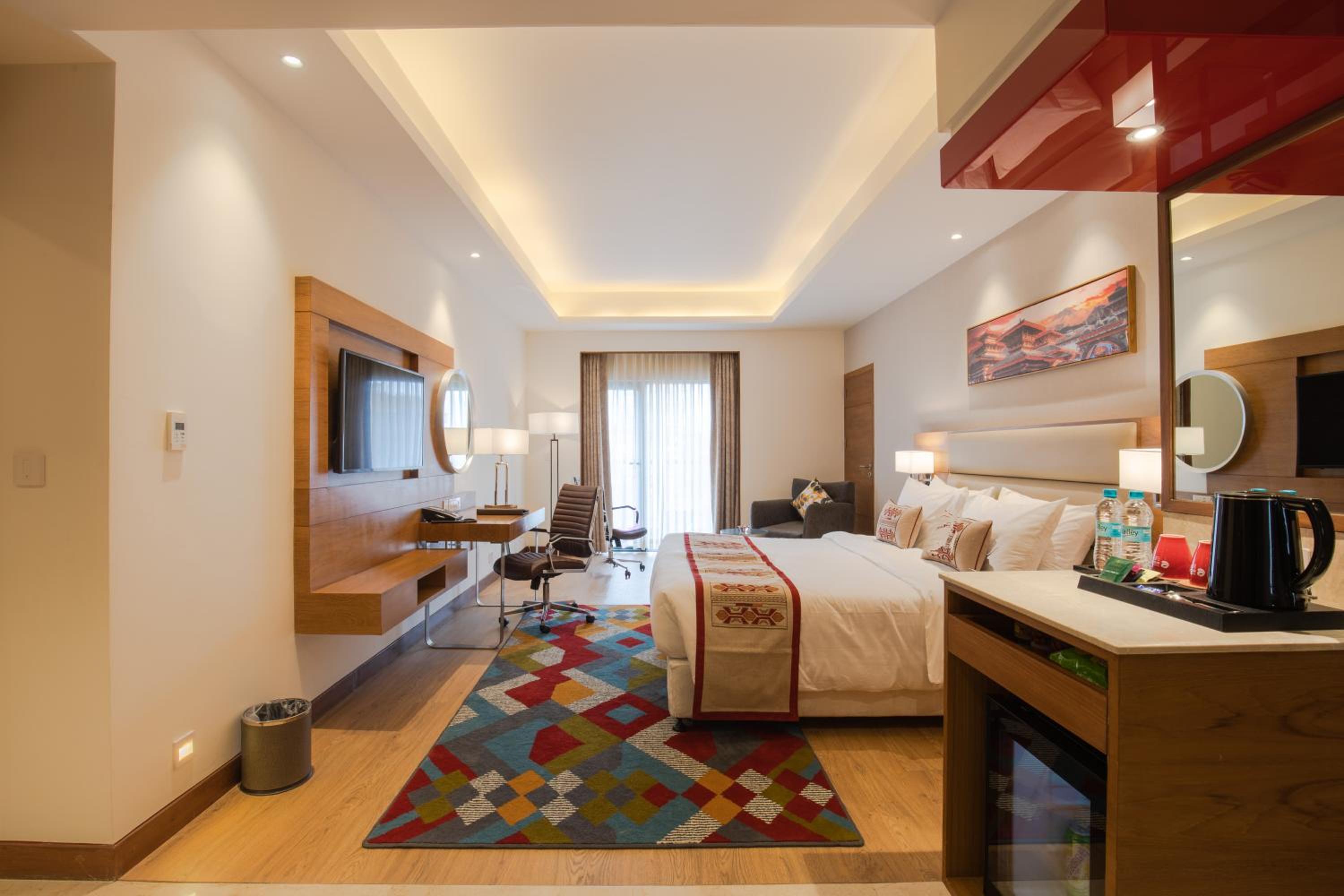 Deluxe King Room,with Balcony and City View - Non Smoking (10% off on Food and Soft Beverages) - Photo 12
