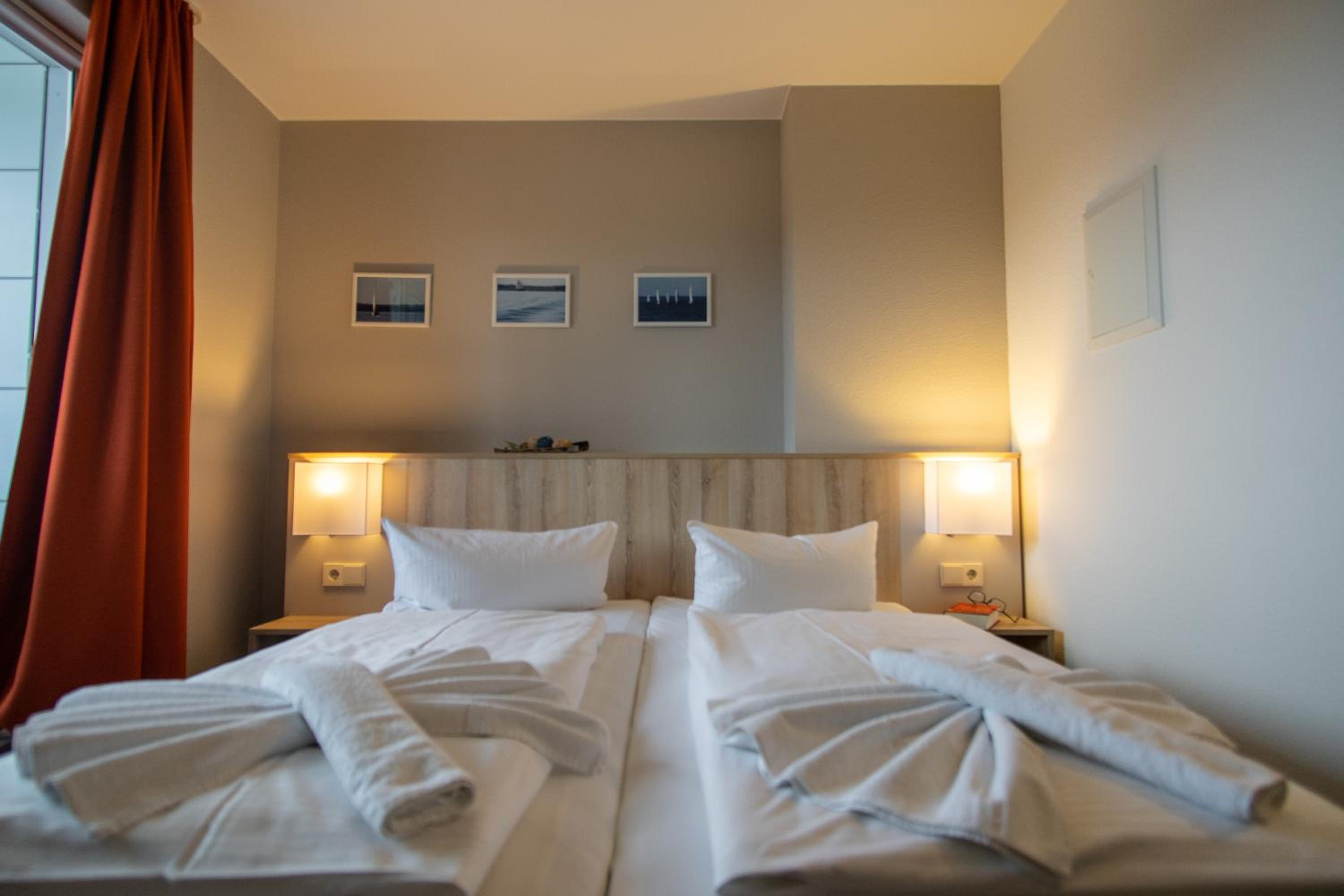 Double Room - Photo 8