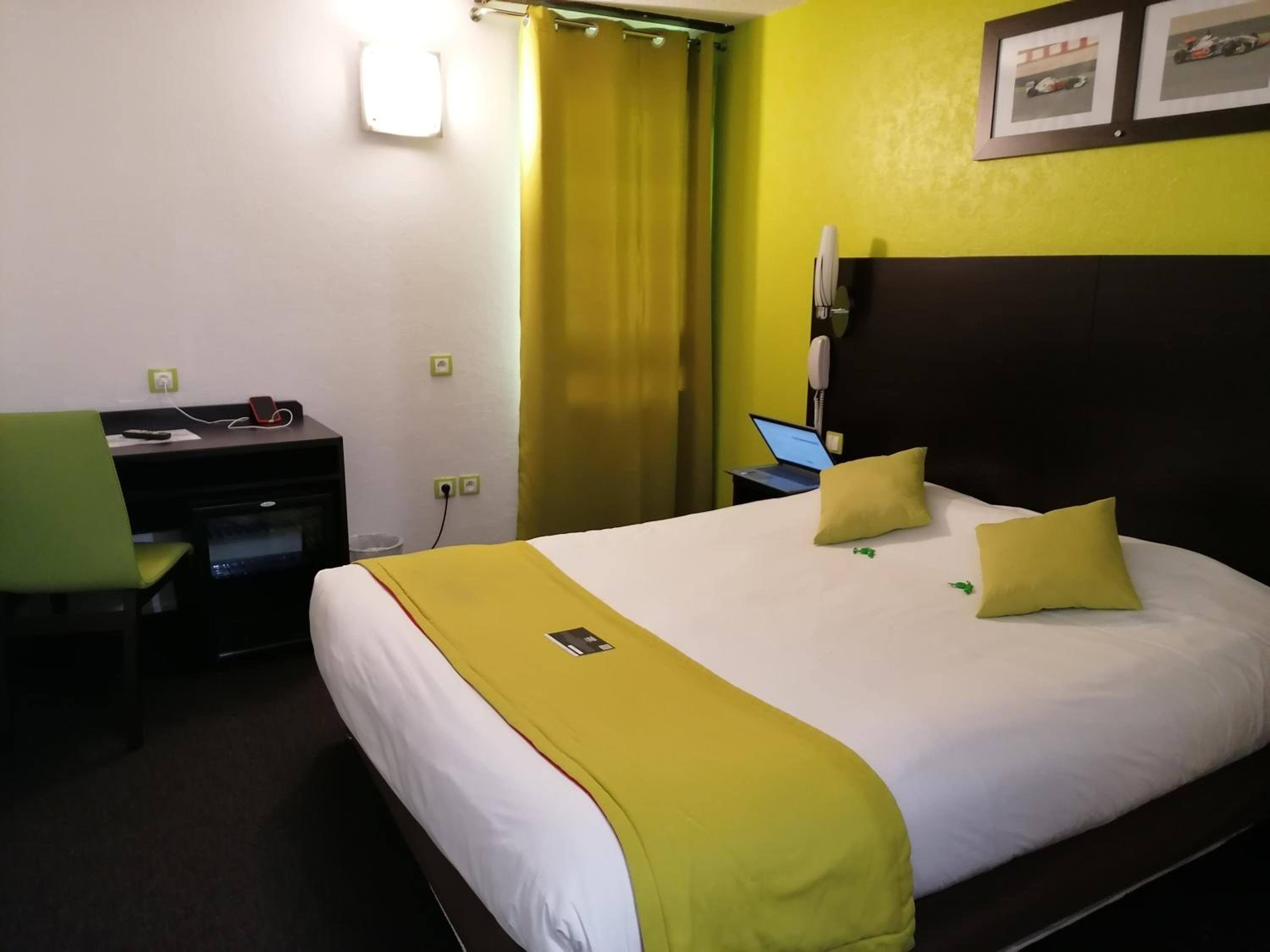 Double Room - Photo 1