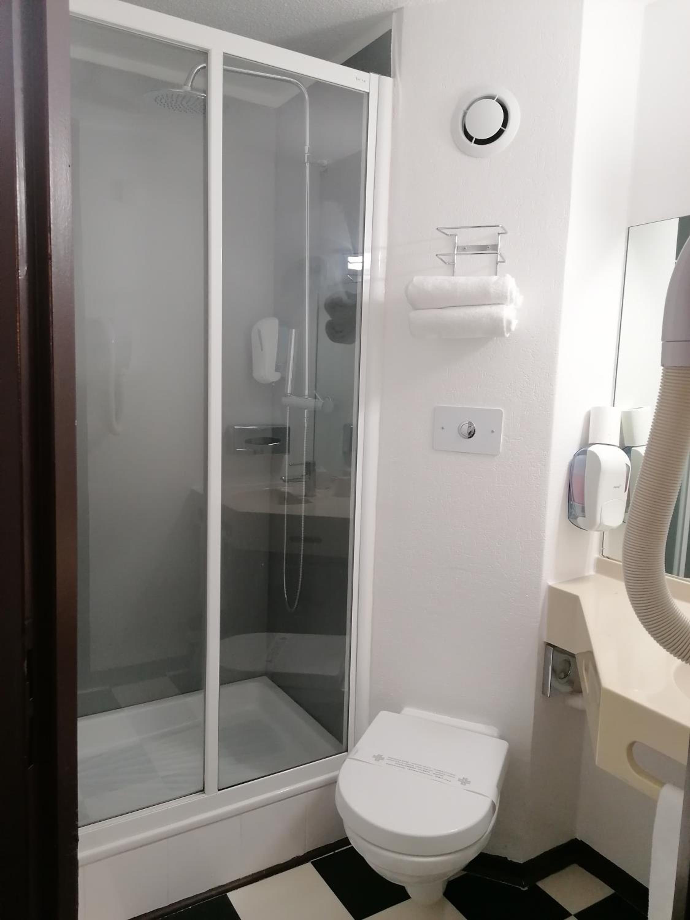 Double Room - Photo 2