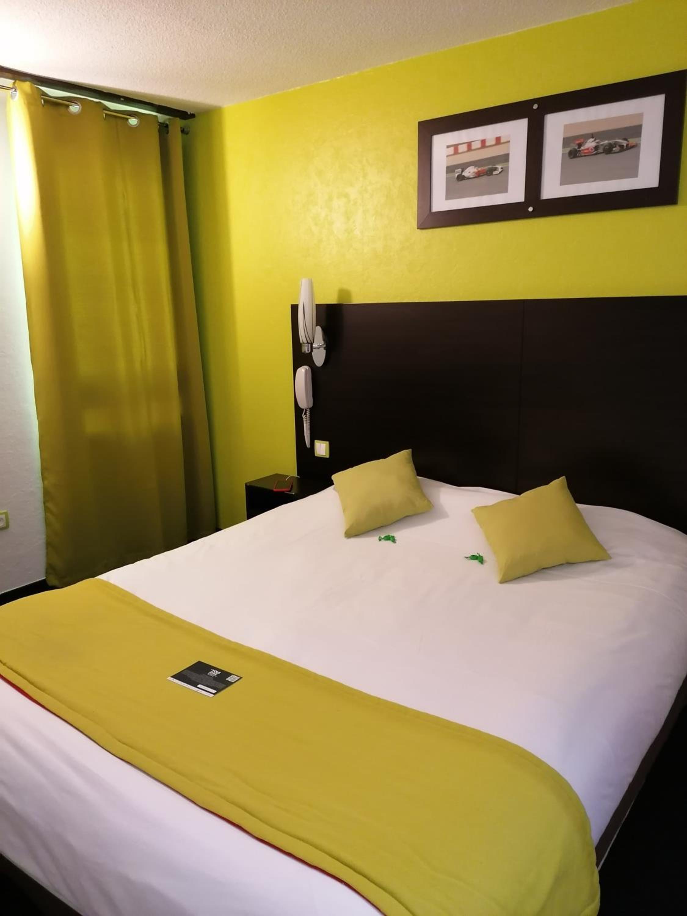 Double Room - Photo 7
