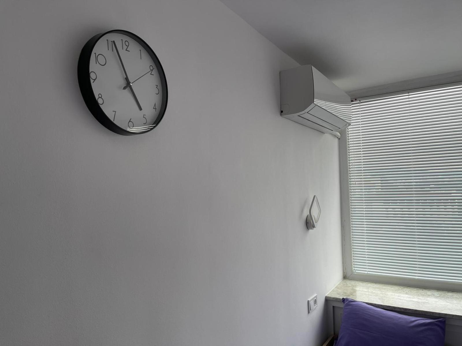 One-Bedroom Apartment - Photo 12