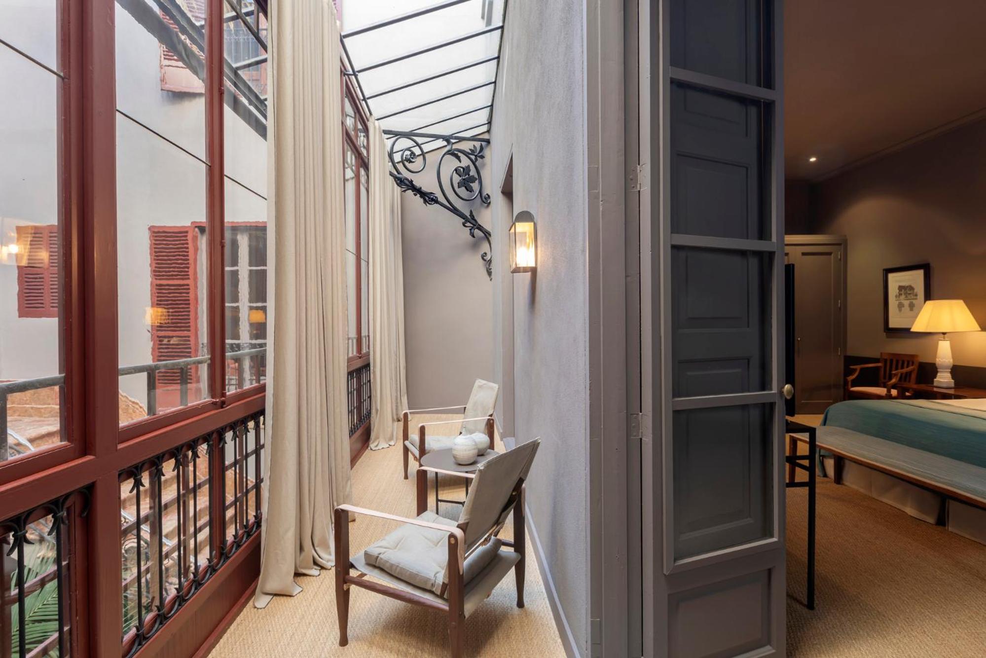Signature Junior Suite with Spa Access photo 2