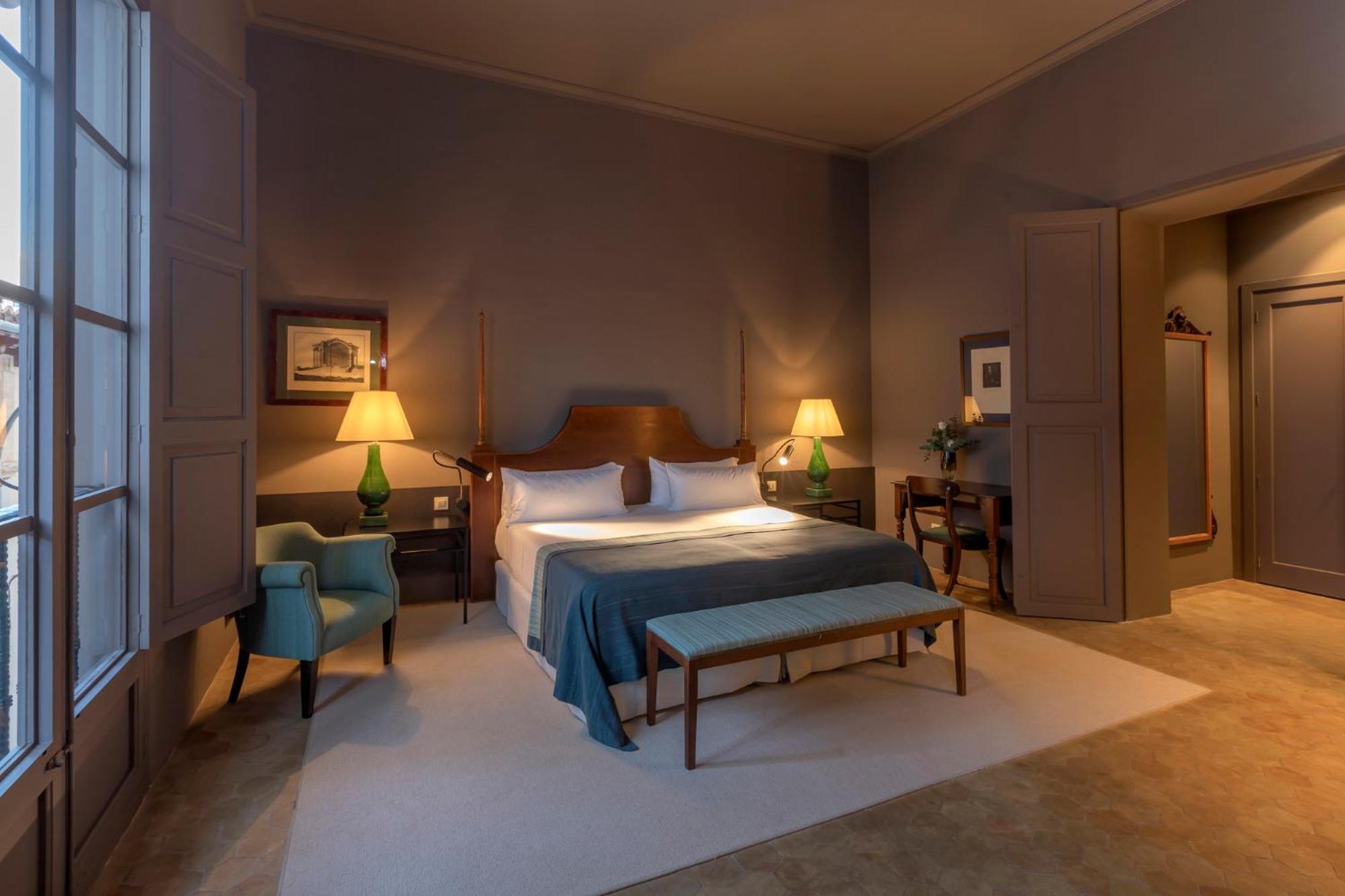 Junior Suite with Spa Access photo 2