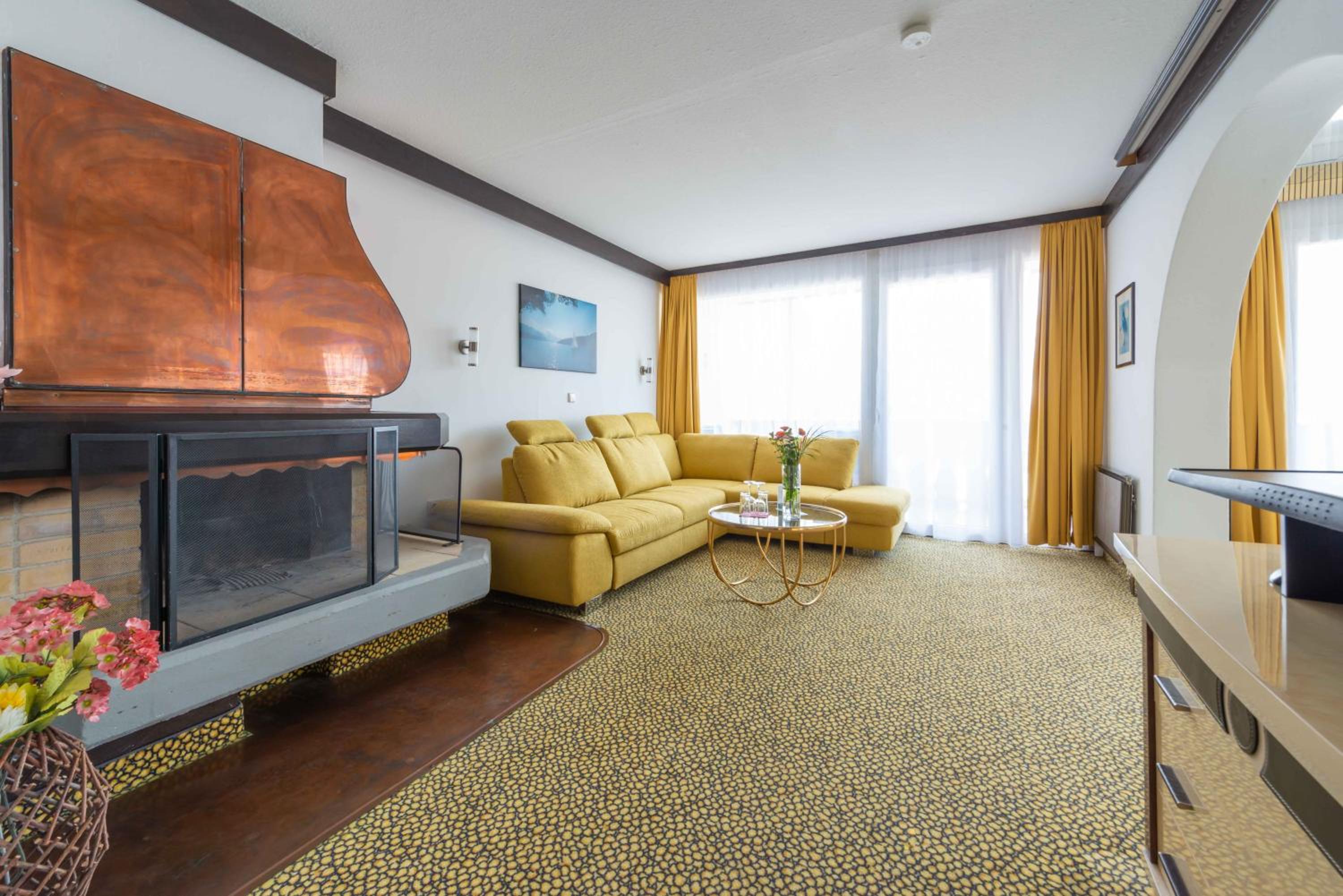 Junior Suite with Balcony photo 2