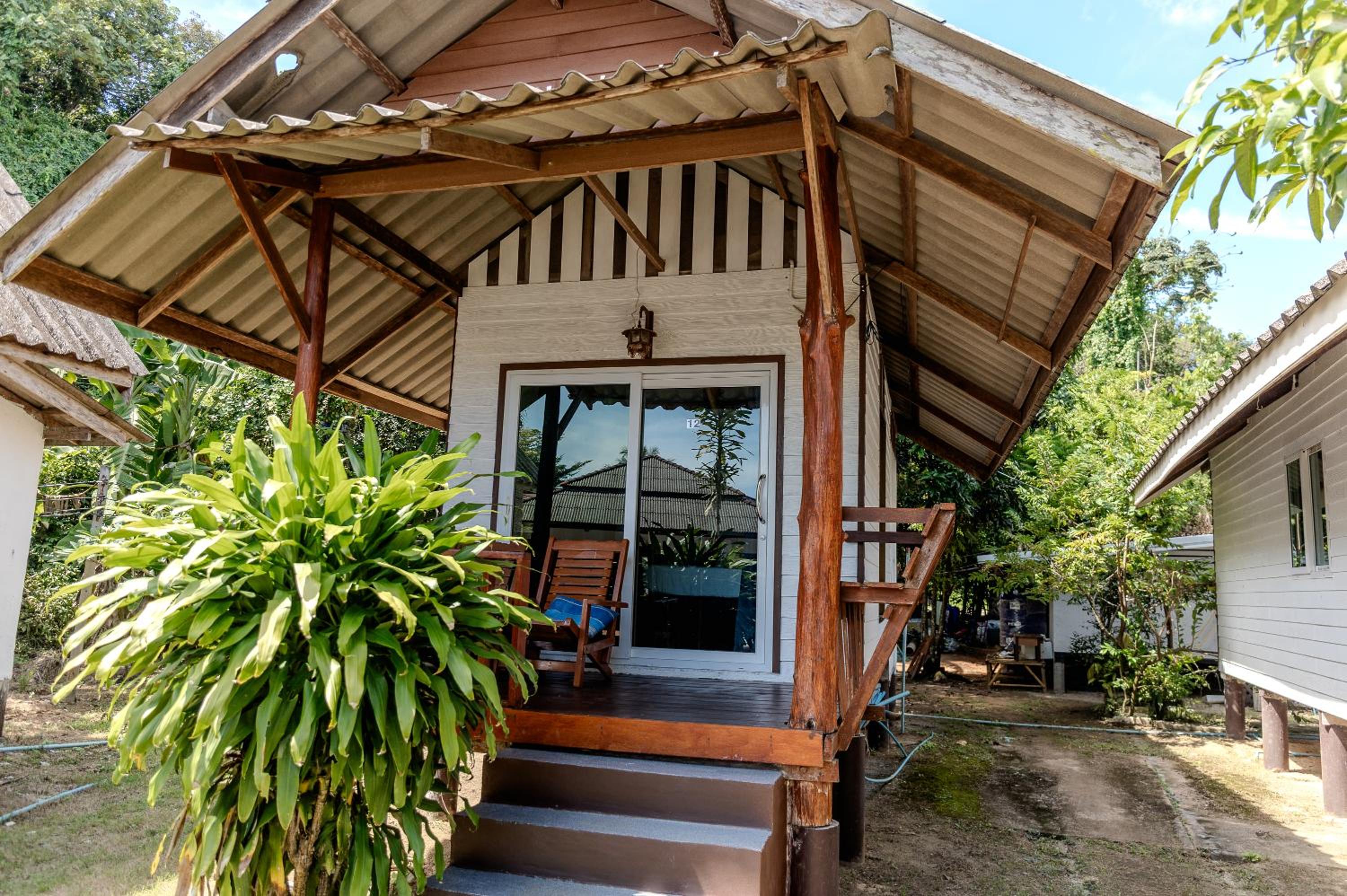 Bungalow with Patio