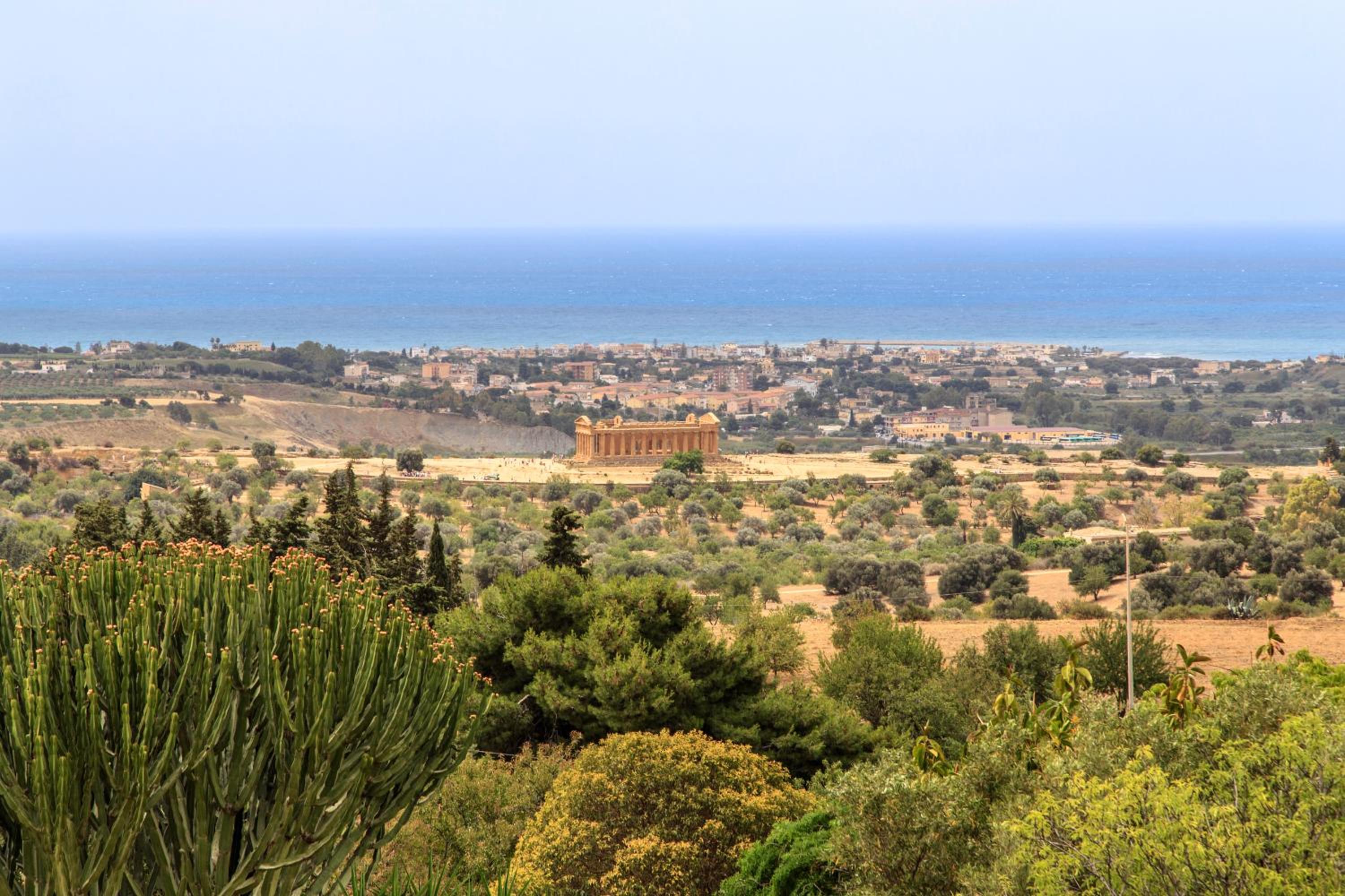 Double Room with Panoramic View - Photo 4