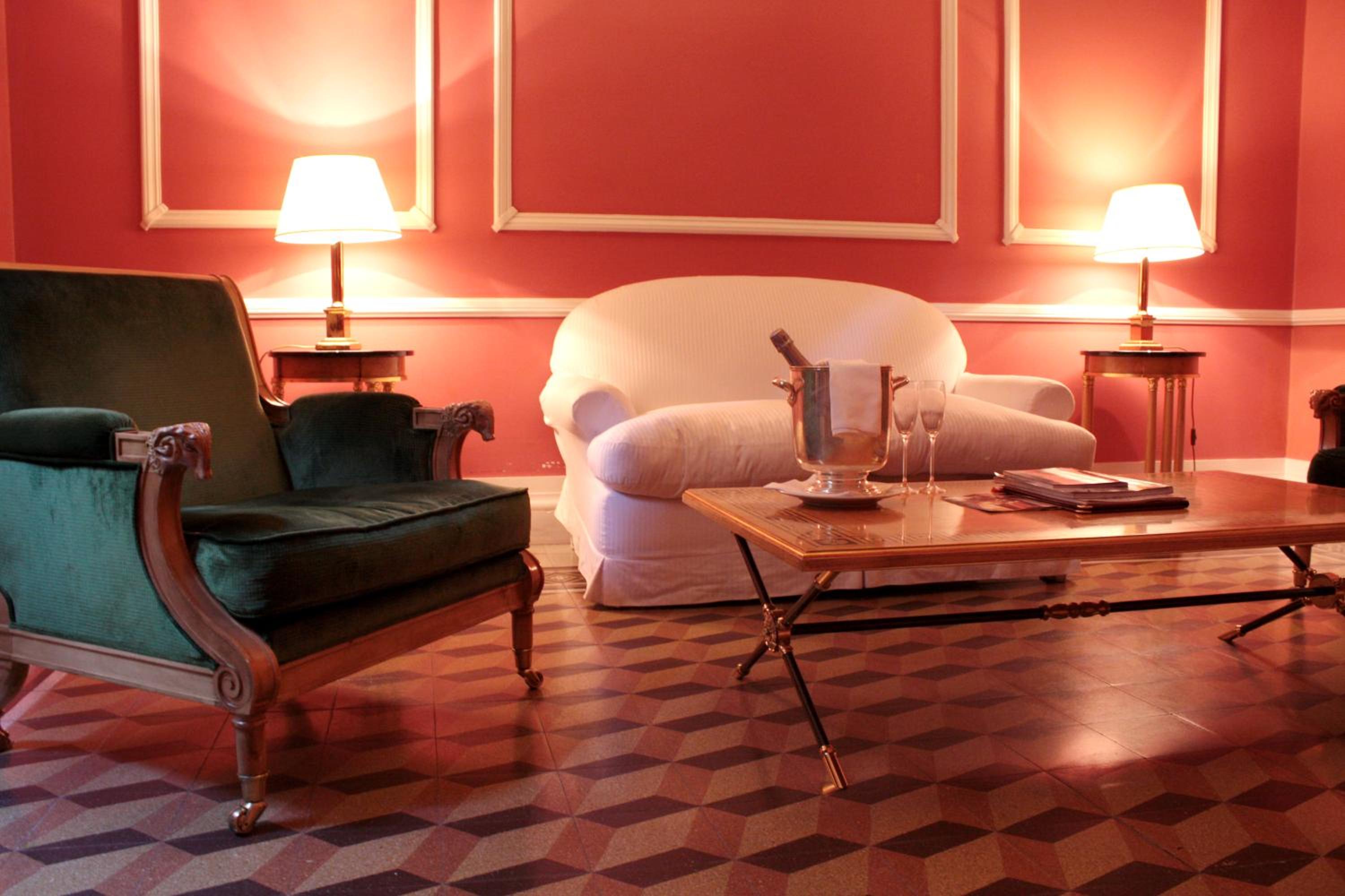 Suite thumbnail 6