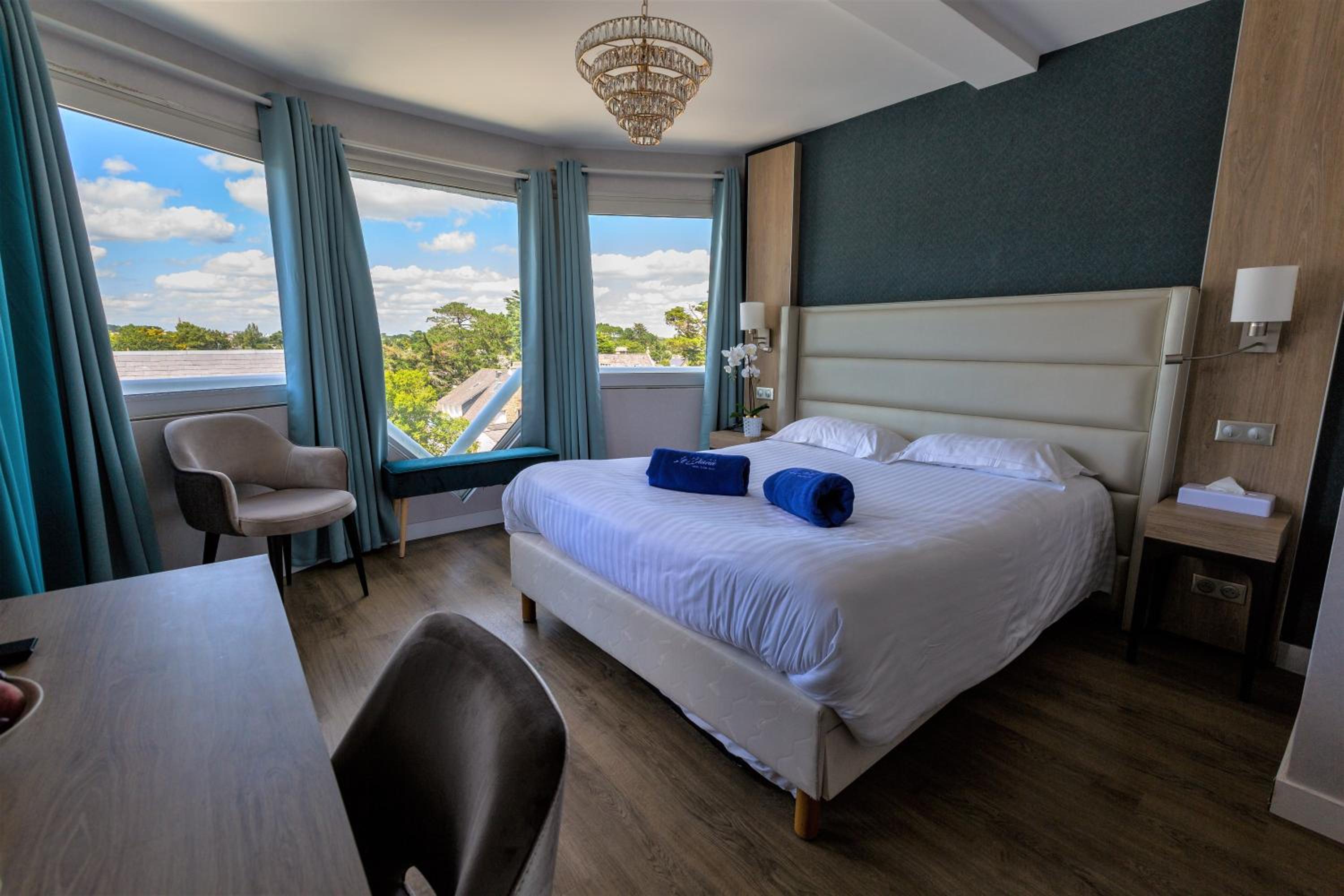 Double Room with Park View - Photo 1