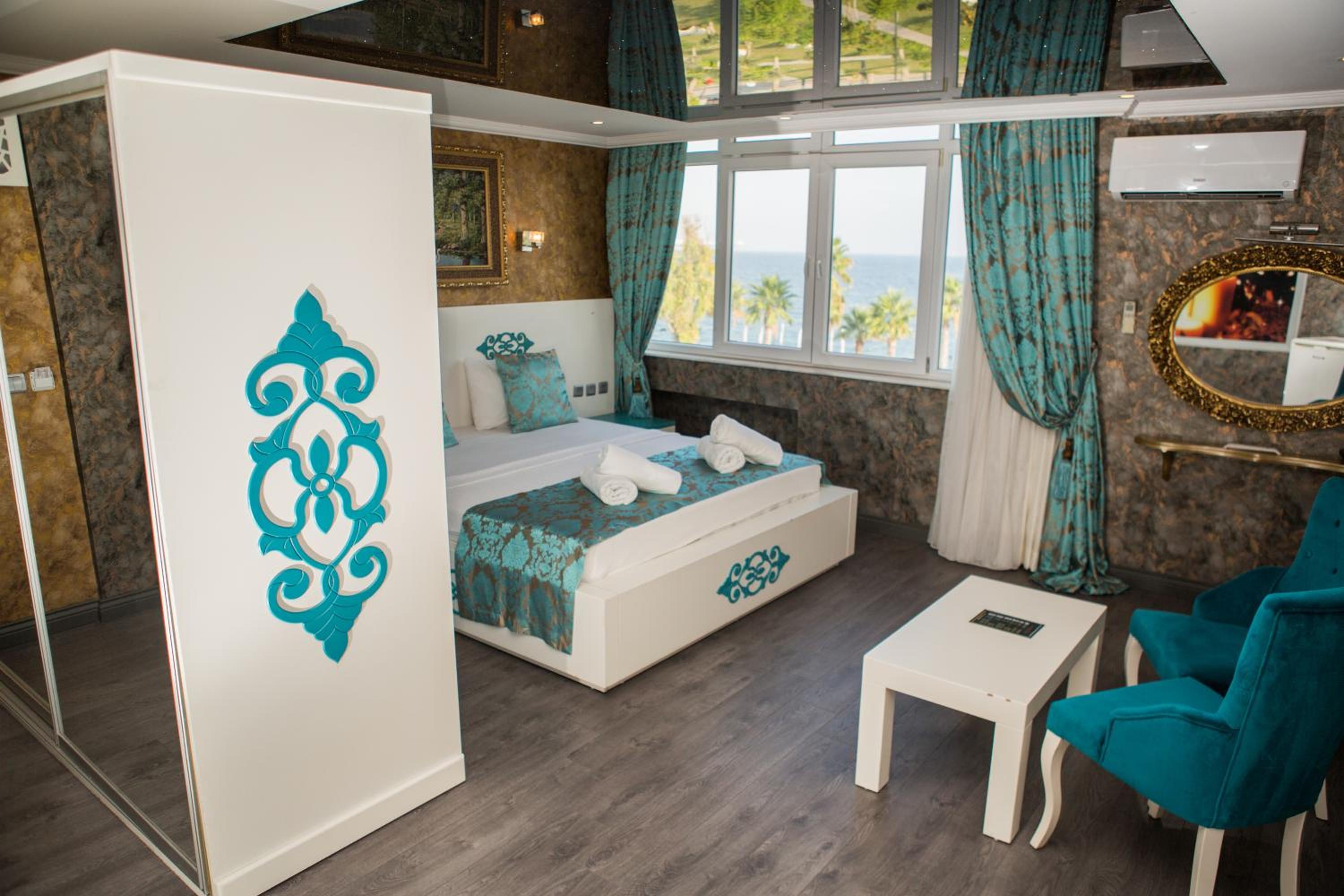 Suite with Sea View