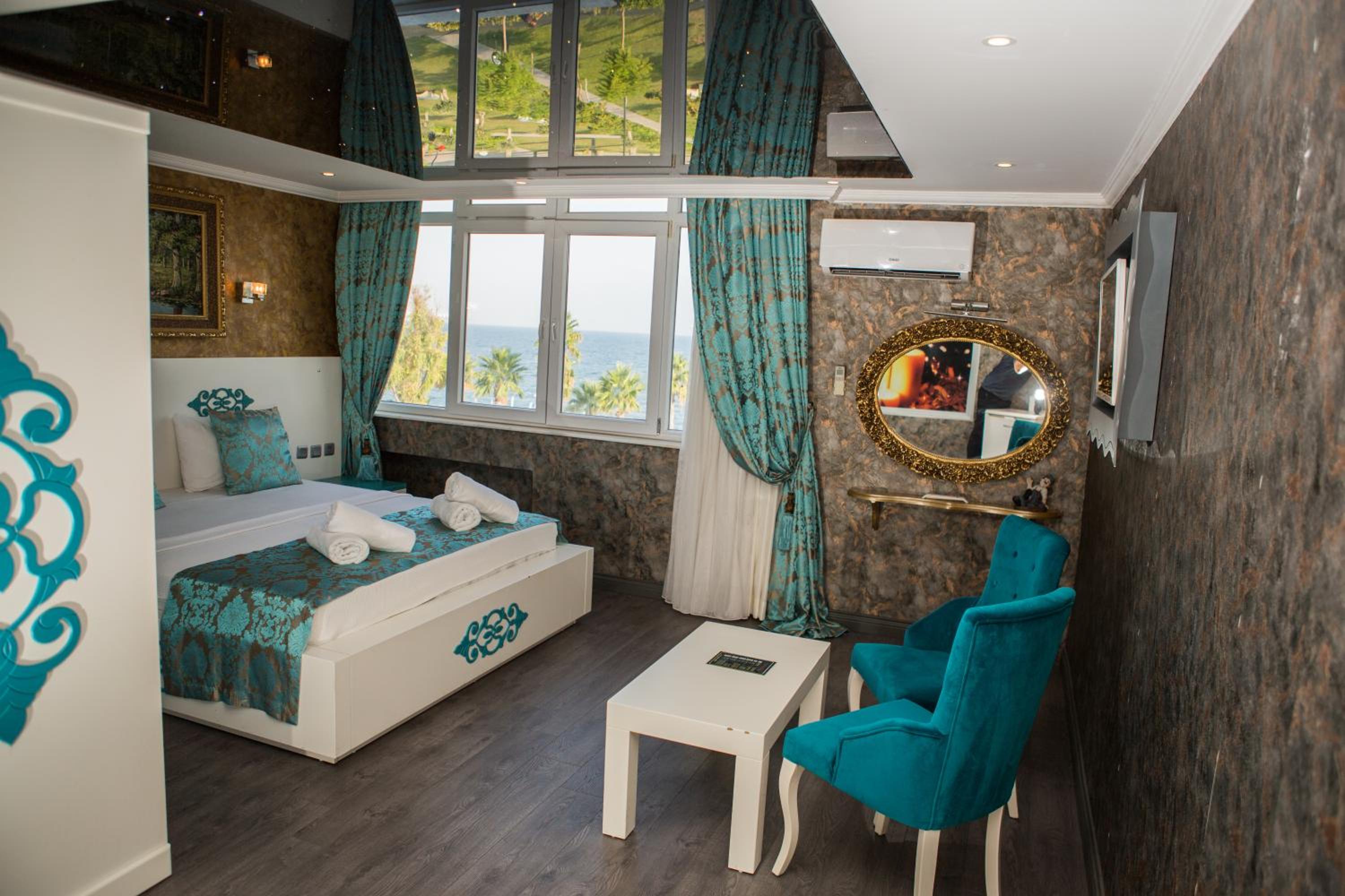 Suite with Sea View
