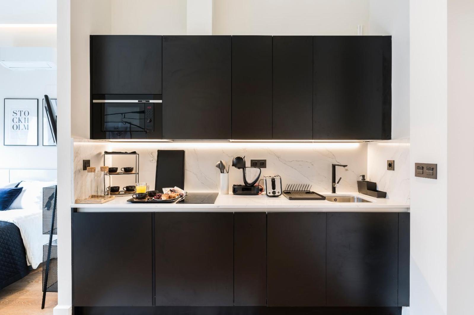 Studio Apartment - Photo 4